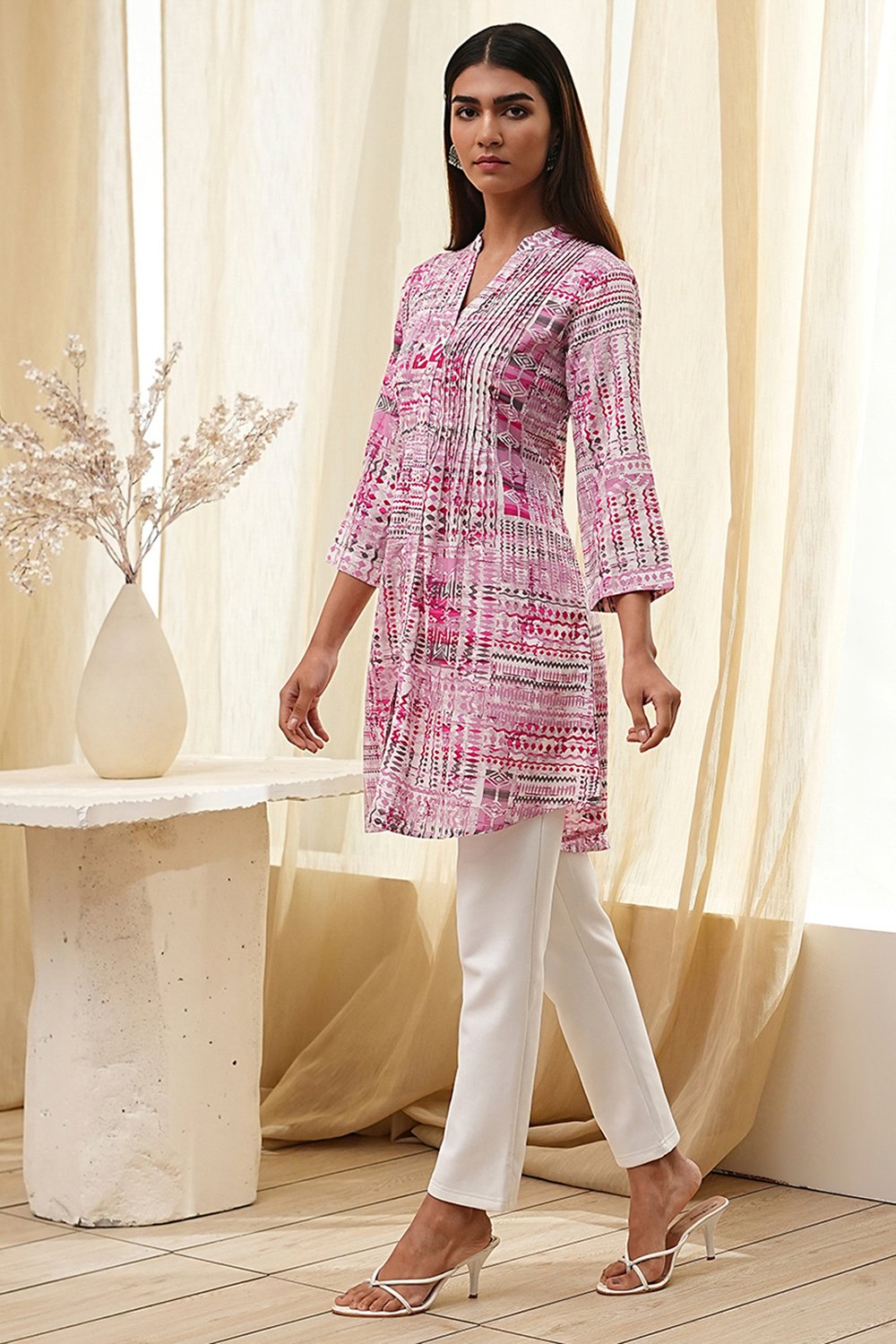Pink Viscose Rayon Printed Short Kurta image number 2