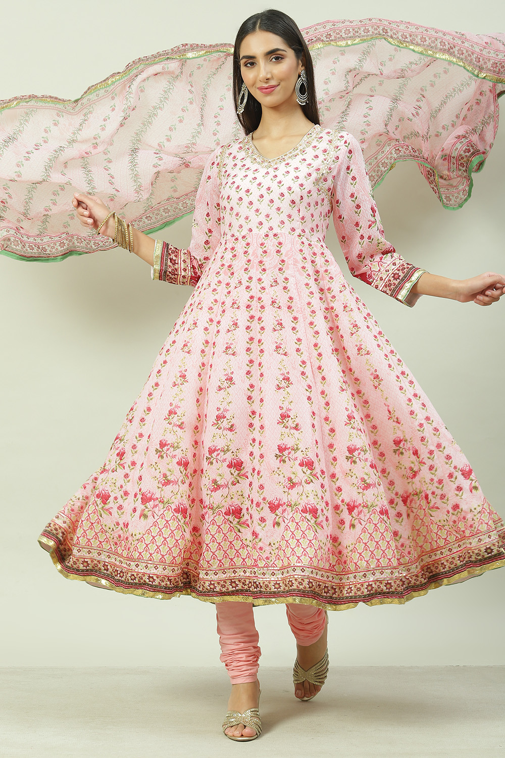 Yellow Straight Kurta Churidar Suit Set image number 7