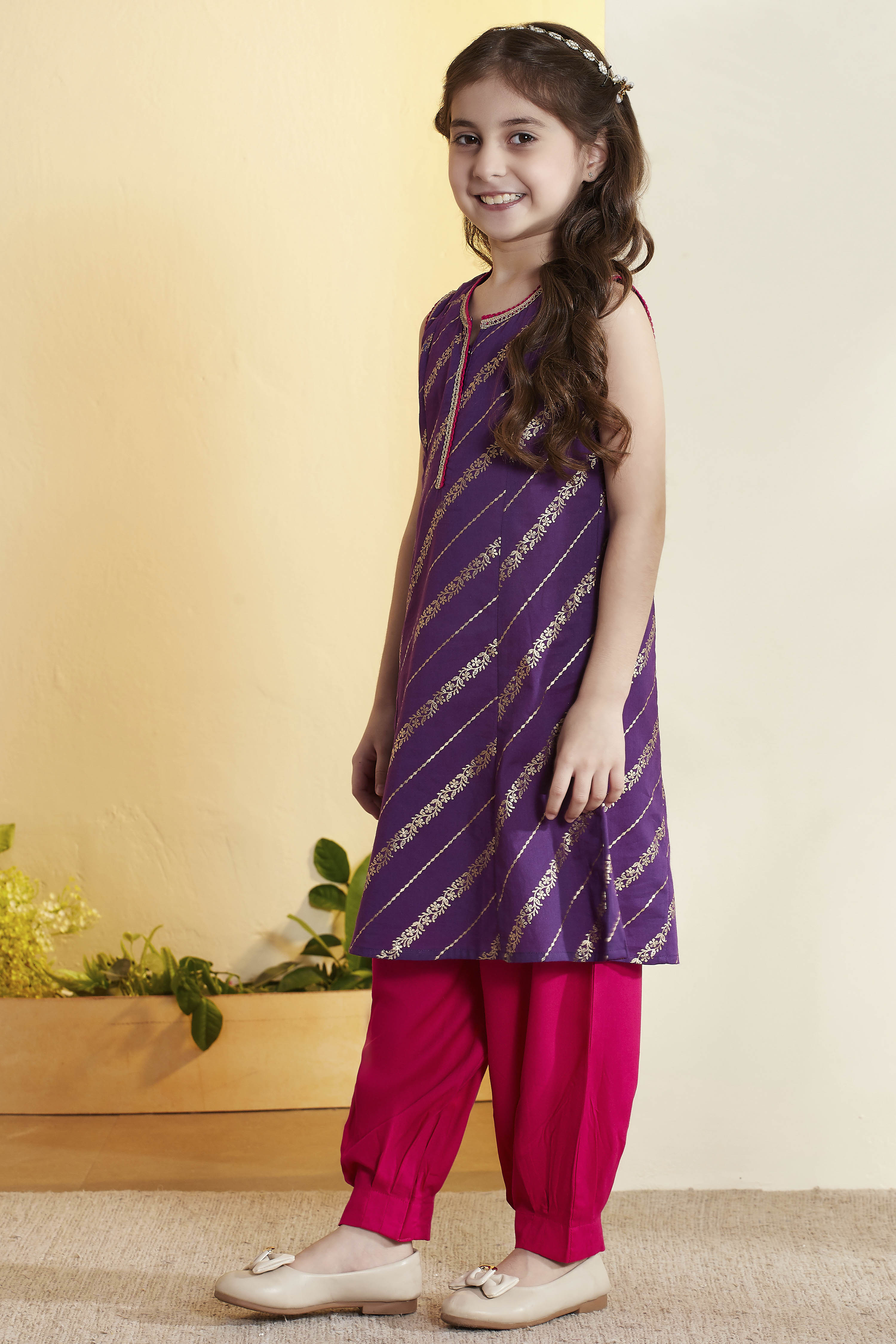 Purple Cotton Printed Straight Kurta Pants Set image number 3