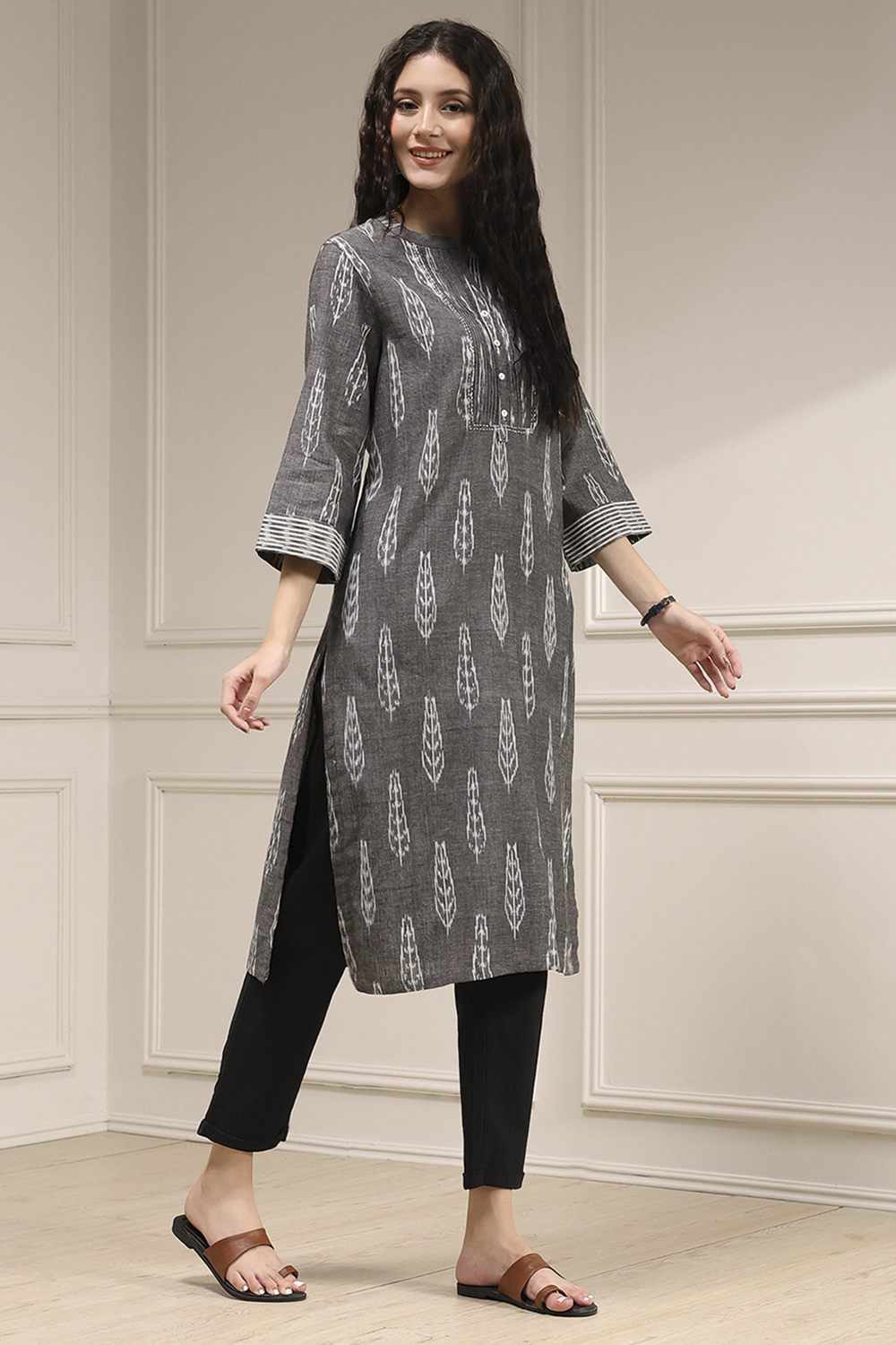Grey Cotton Straight Yarndyed Kurta image number 4