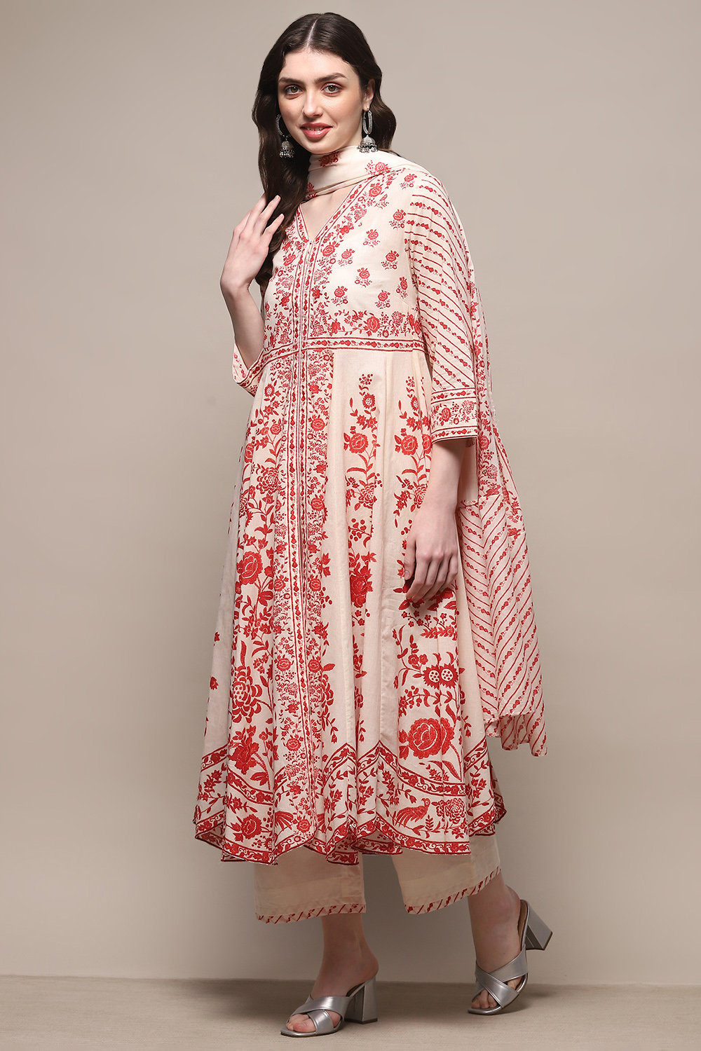Off White Red Cotton Anarkali Suit Set image number 4