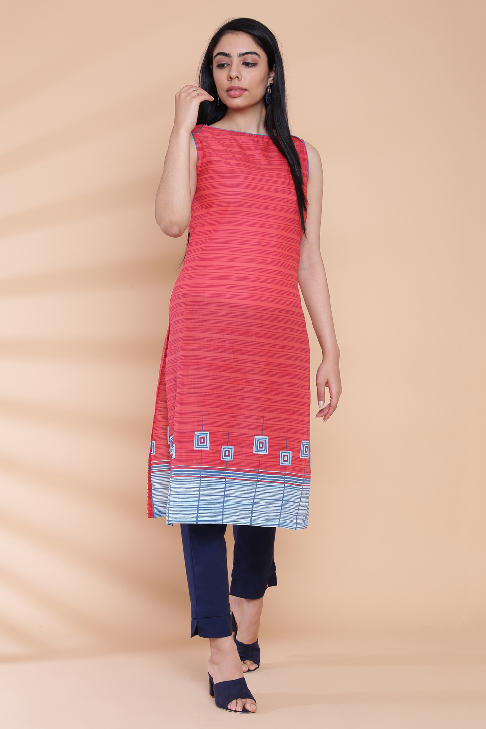 Red Cotton Sleeveless Printed Kurta image number 0