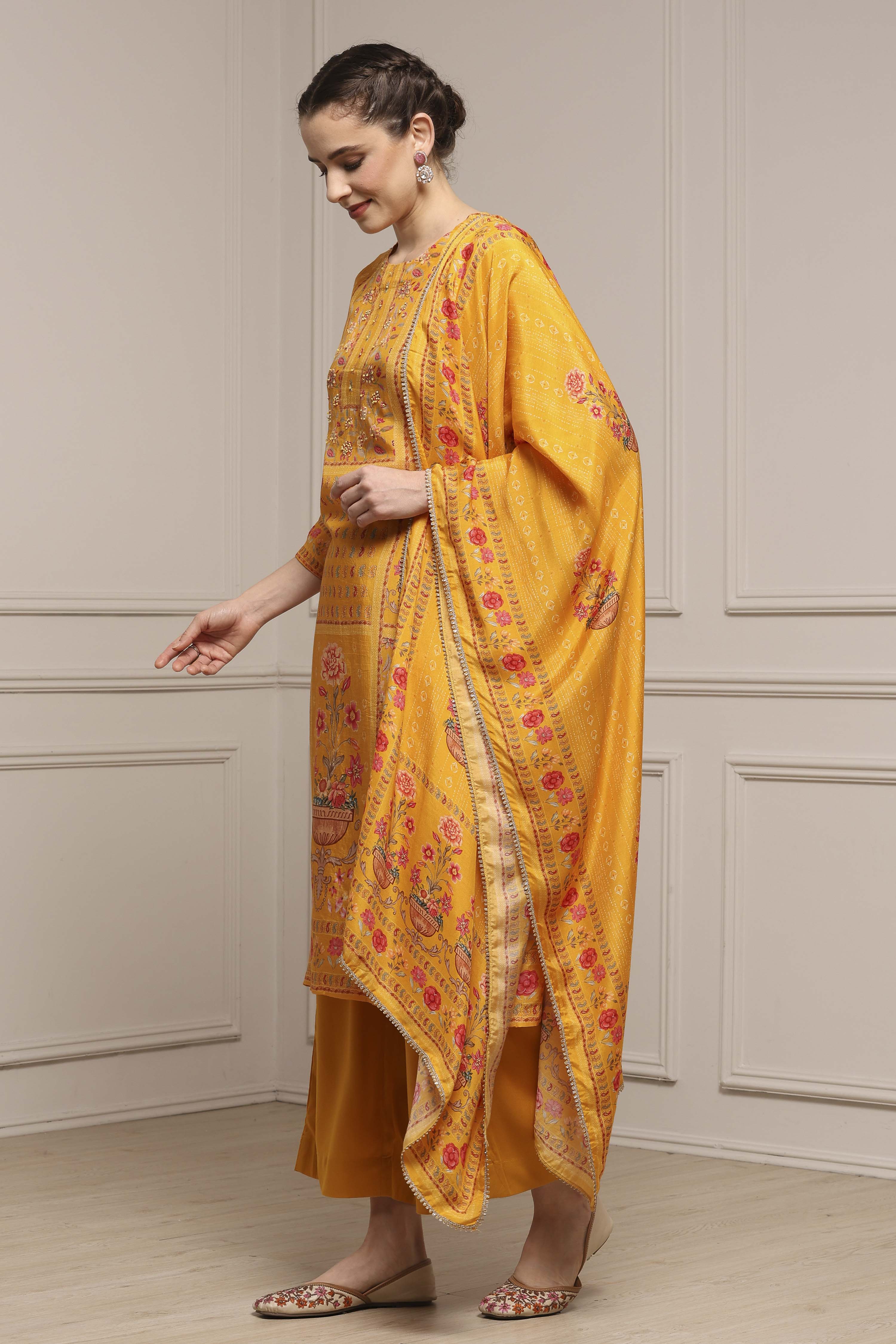 Pink Printed Straight Suit Set image number 3