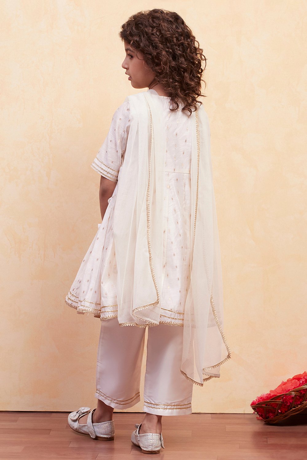 White Polyester Anarkali Suit Set image number 4