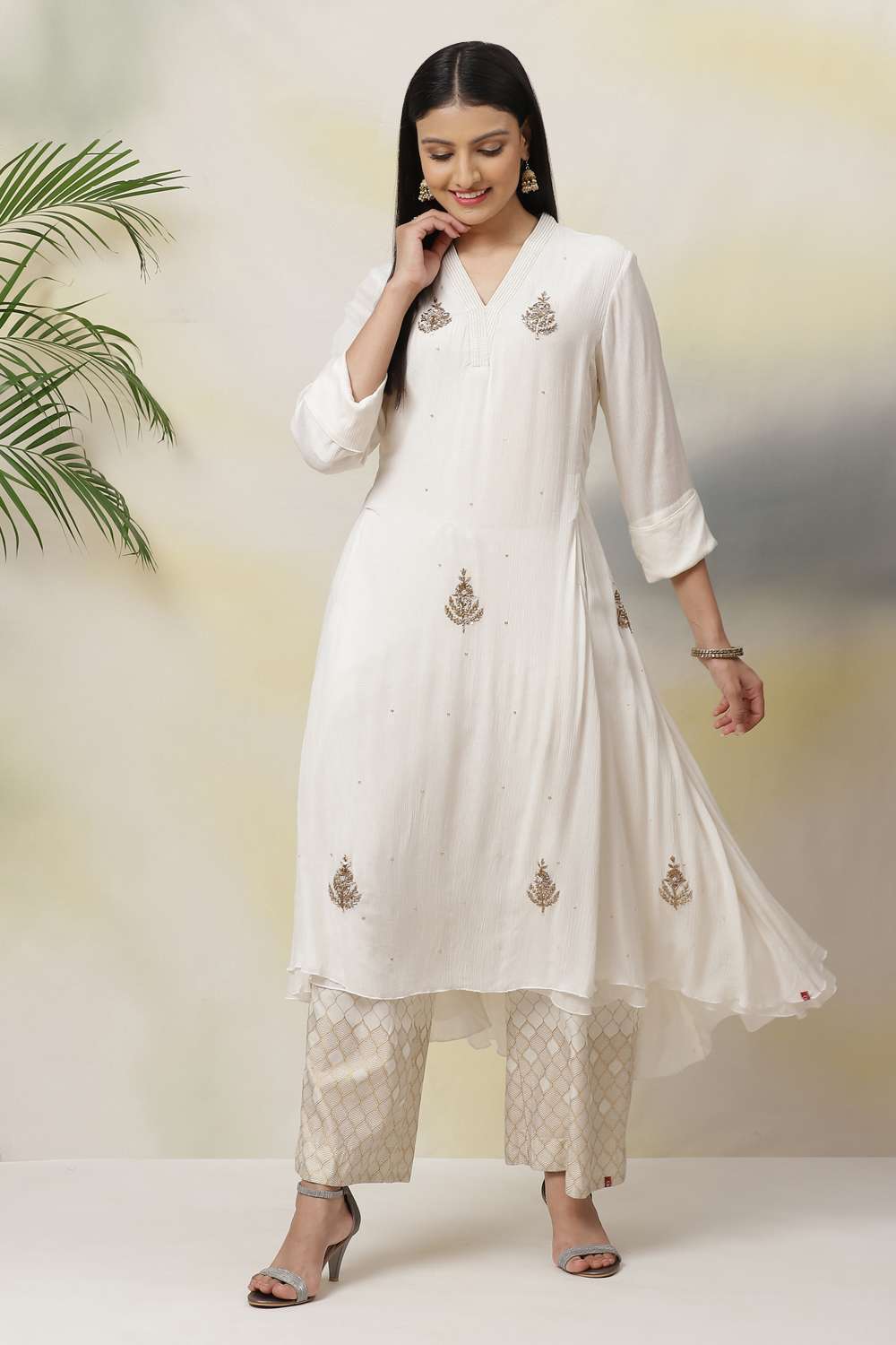 Beige LIVA Palazzo image number 4