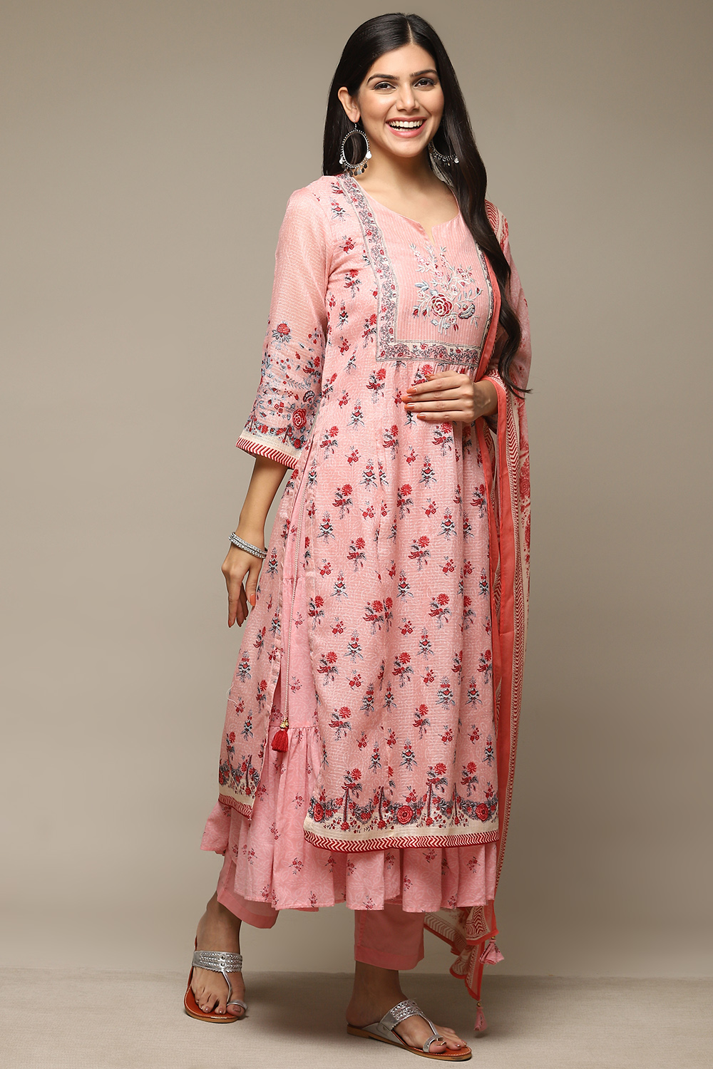 Dry Rose Cotton Blend Layered Kurta Pants Suit Set image number 7