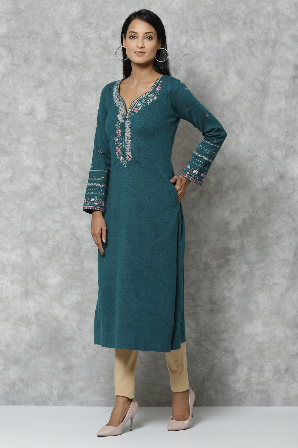 Green Straight Acrylic Kurta image number 2