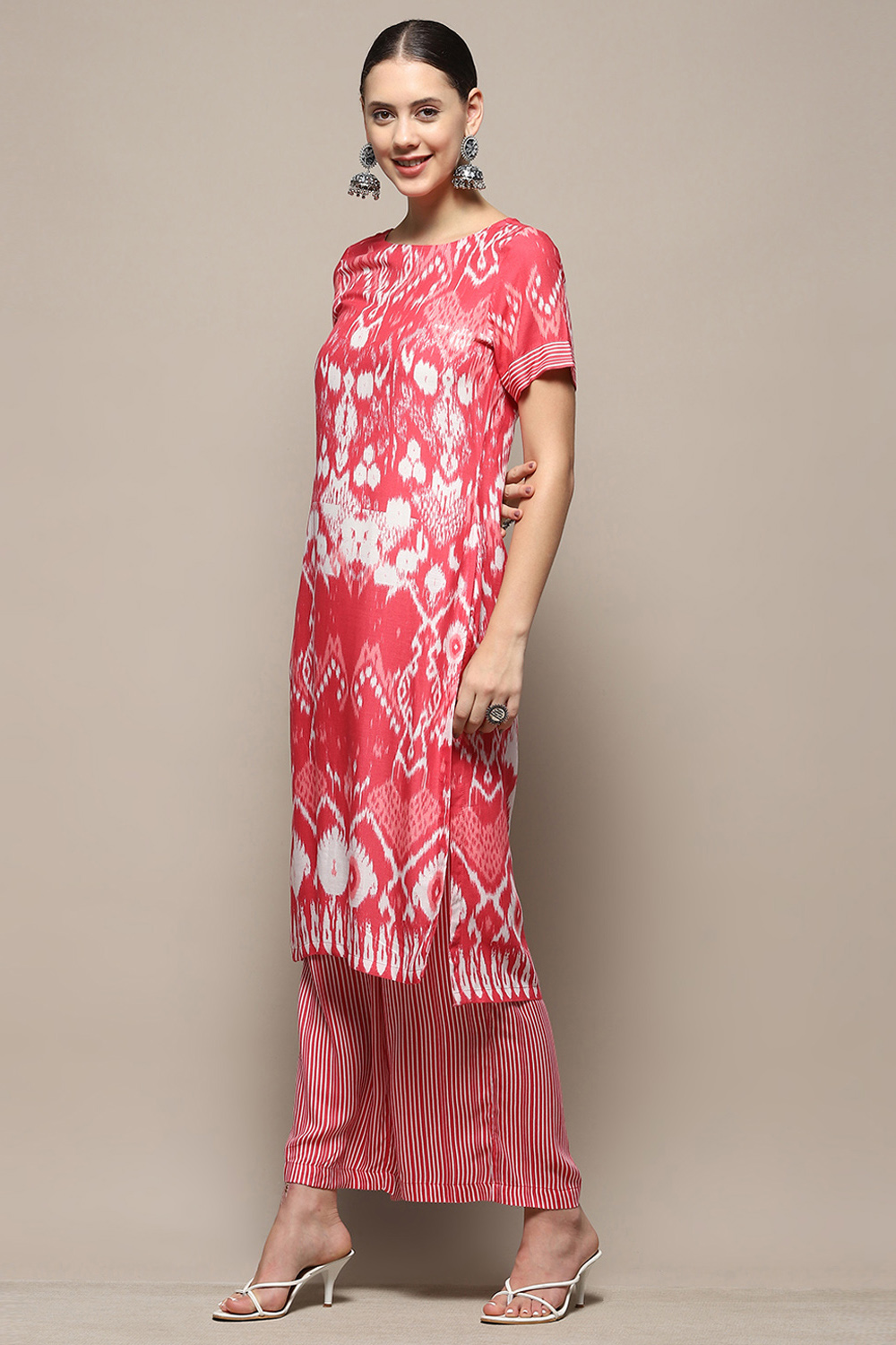 Blue Printed Straight Kurta Set image number 3