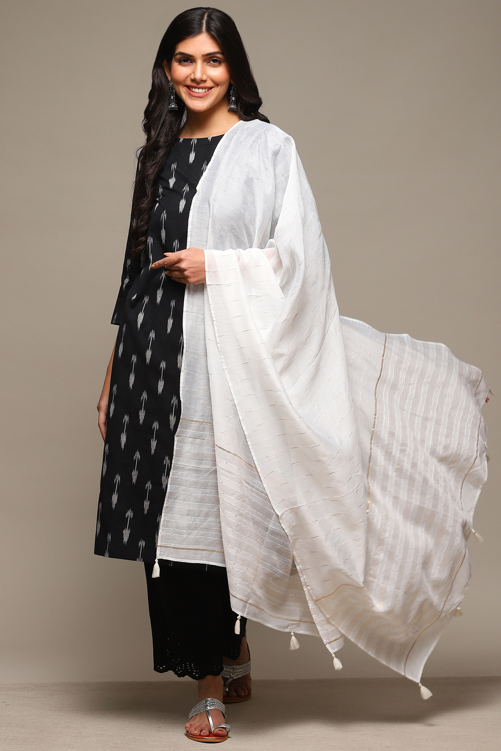 Off White Cotton Blend Yarndyed Dupatta image number 0