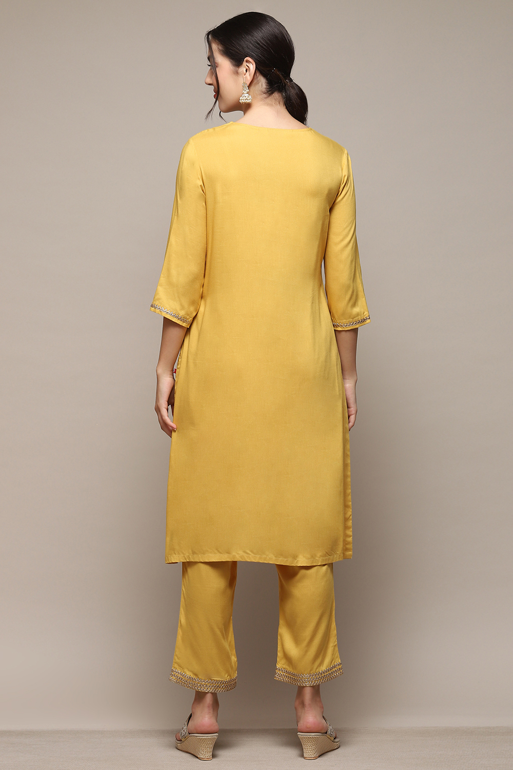 Lime Green Rayon flax Narrow Kurta Pant Suit Set image number 5