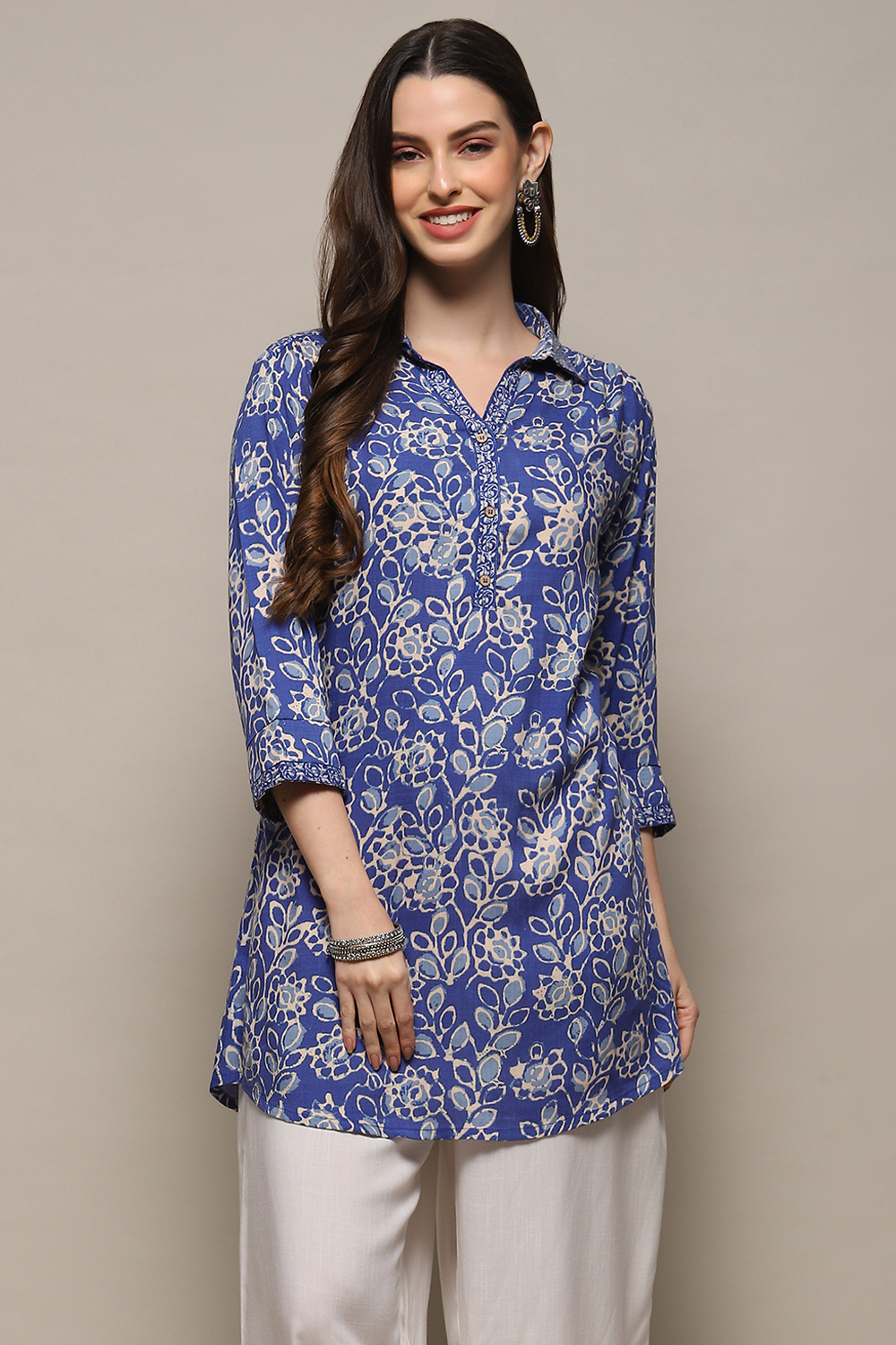 Blue Rayon Straight Kurti image number 5