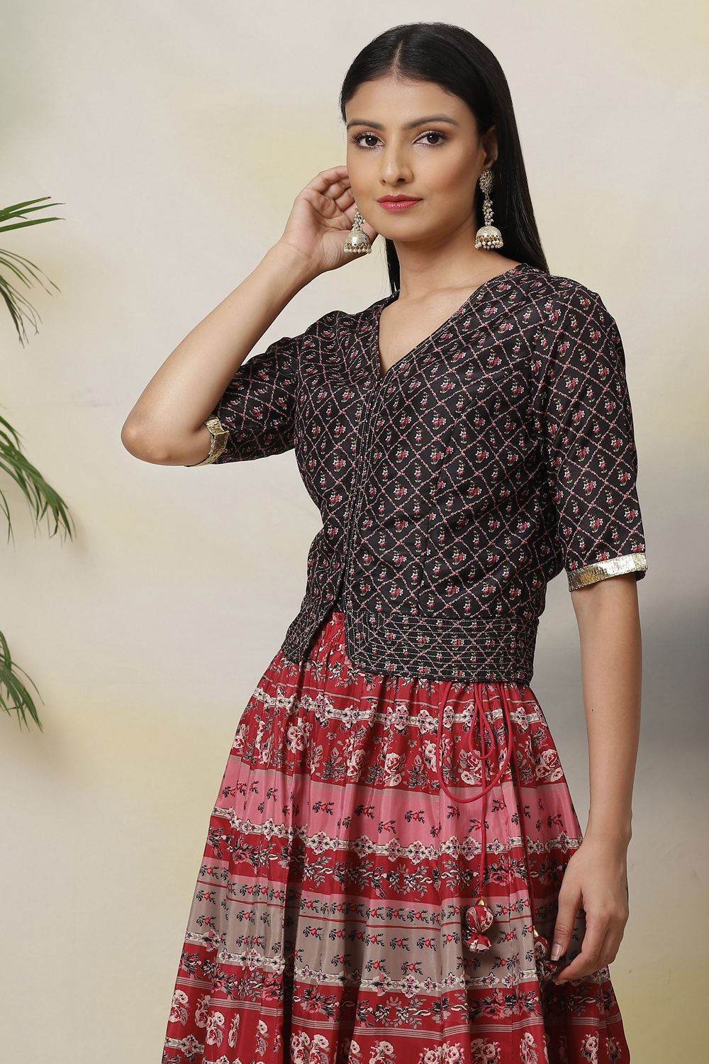 Black Straight Art Silk Printed Short Top image number 2