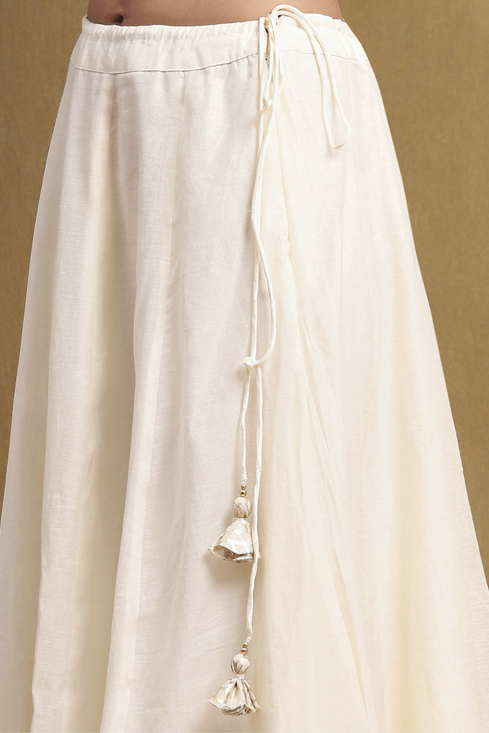 Off-white Brocade Anarkali Suit Set image number 2