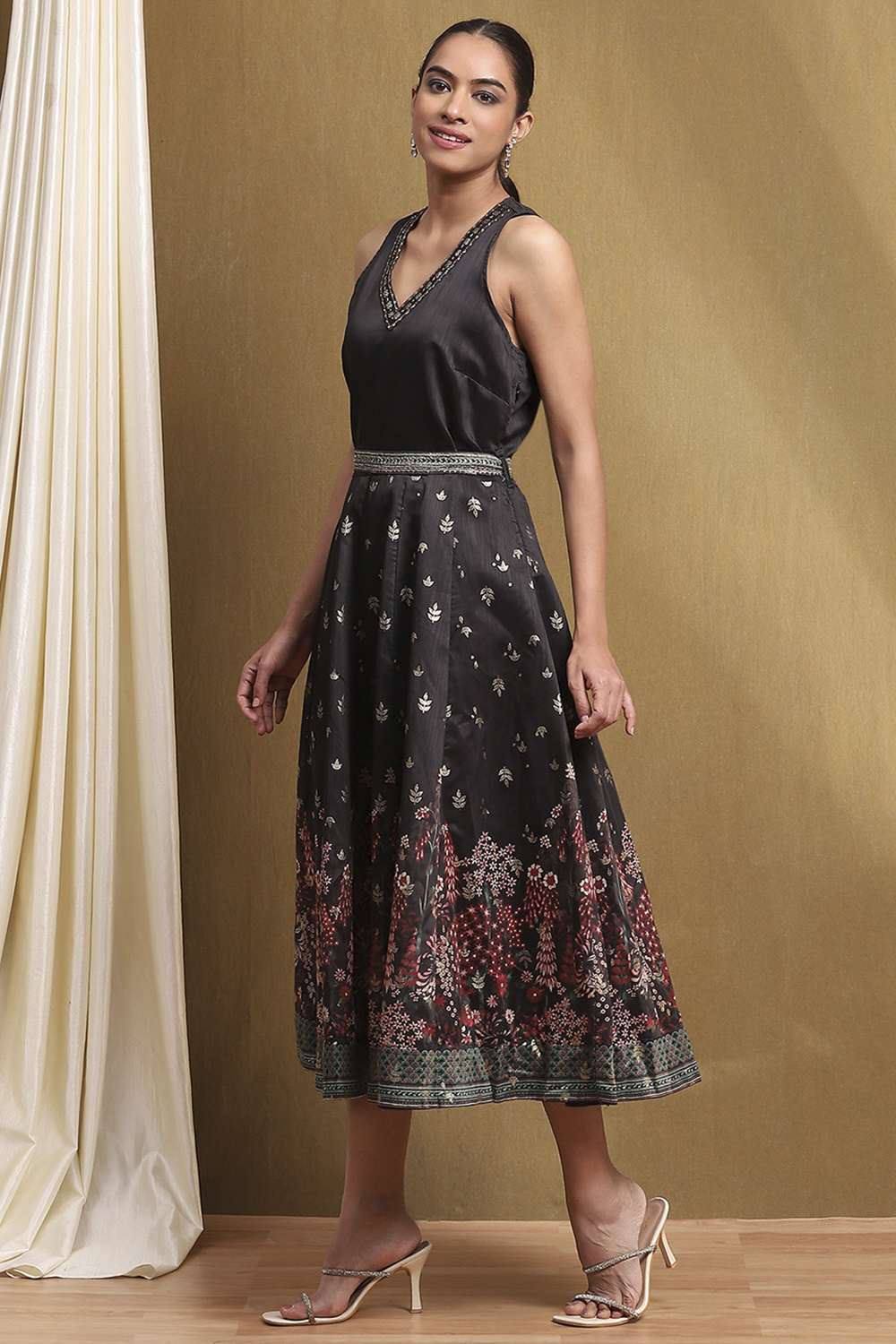 Red Dupion Floral Printed Flared Dress image number 2