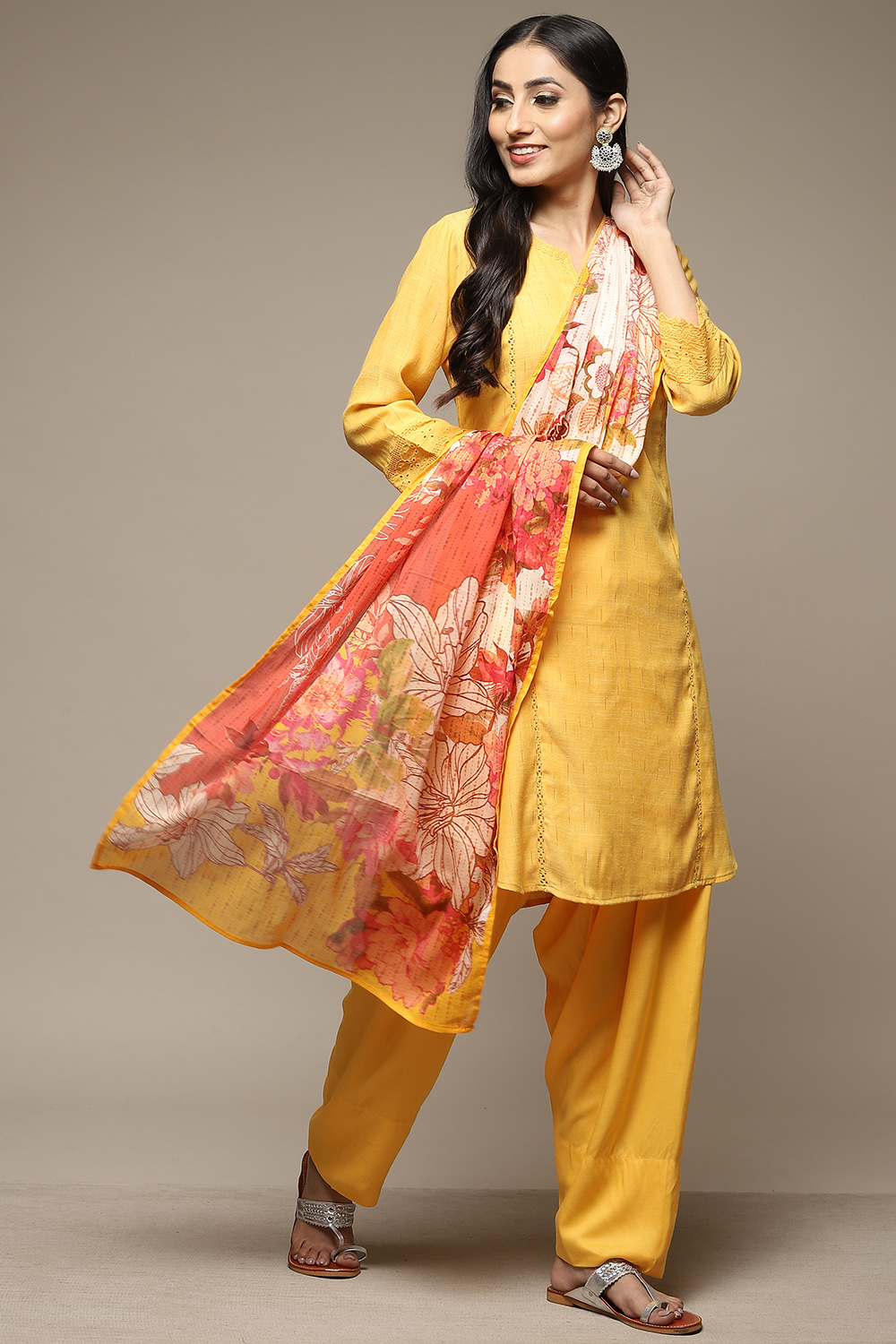 Yellow Cotton Blend Straight Kurta Salwar Suit Set image number 5