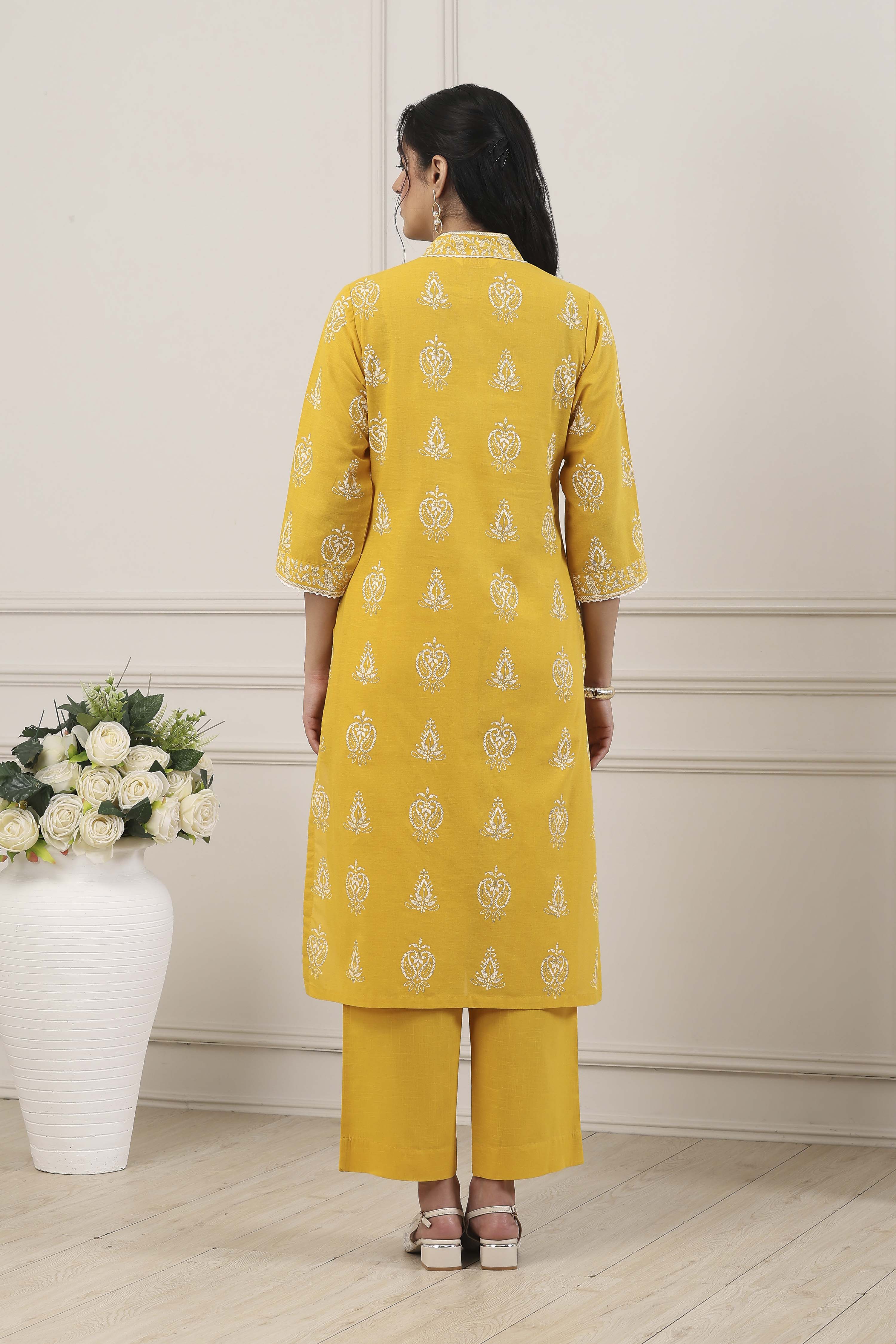 Yellow Cotton Straight Suit Set image number 4
