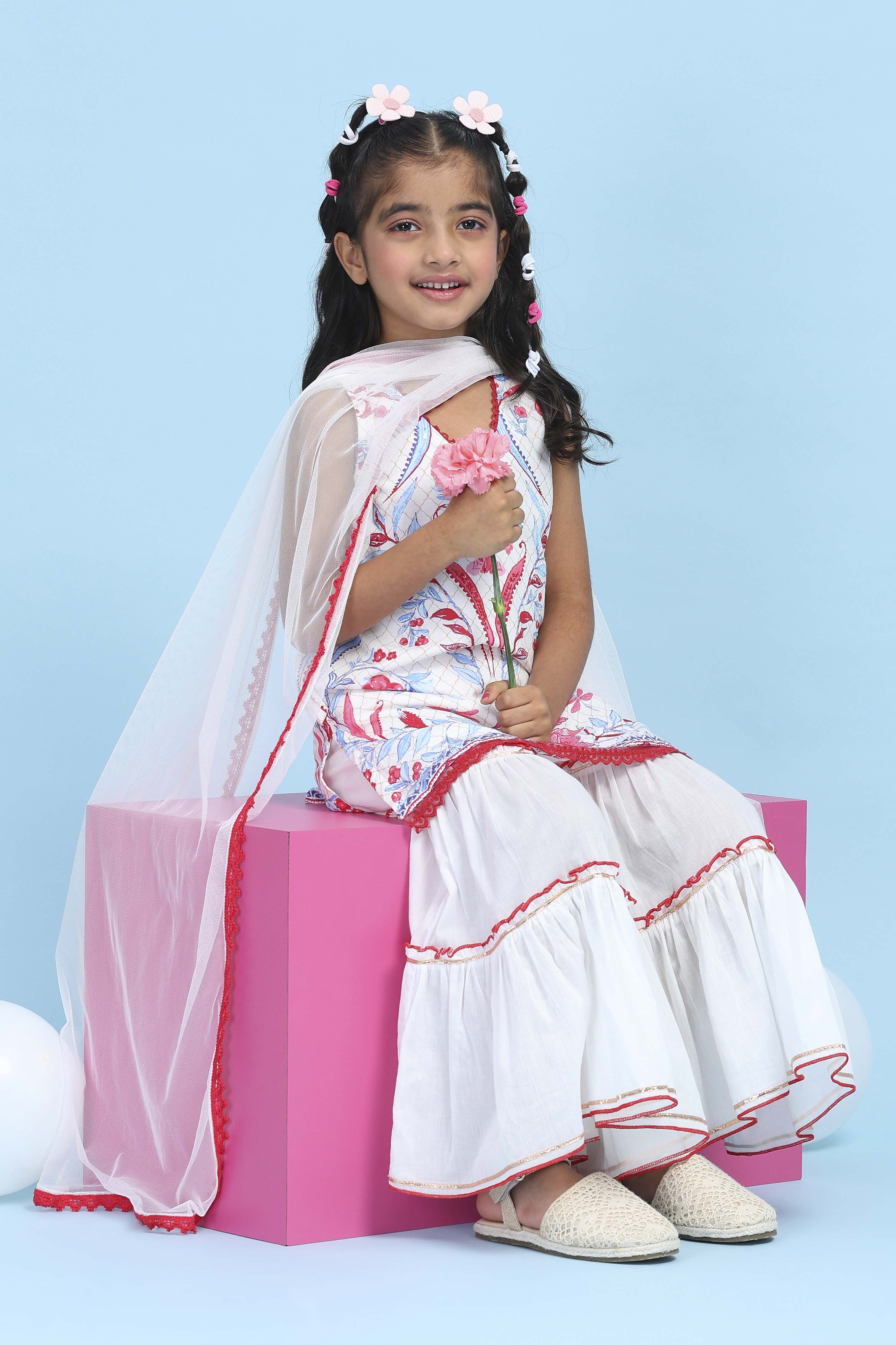 White Cotton Printed Straight Garara Suit Set image number 0