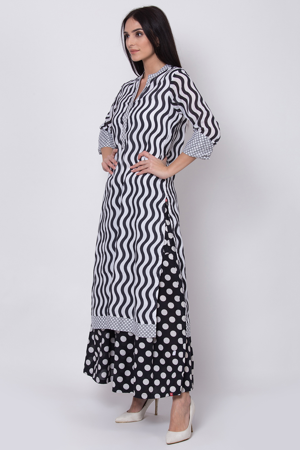 White And Black Cotton Straight Printed Kurta image number 2