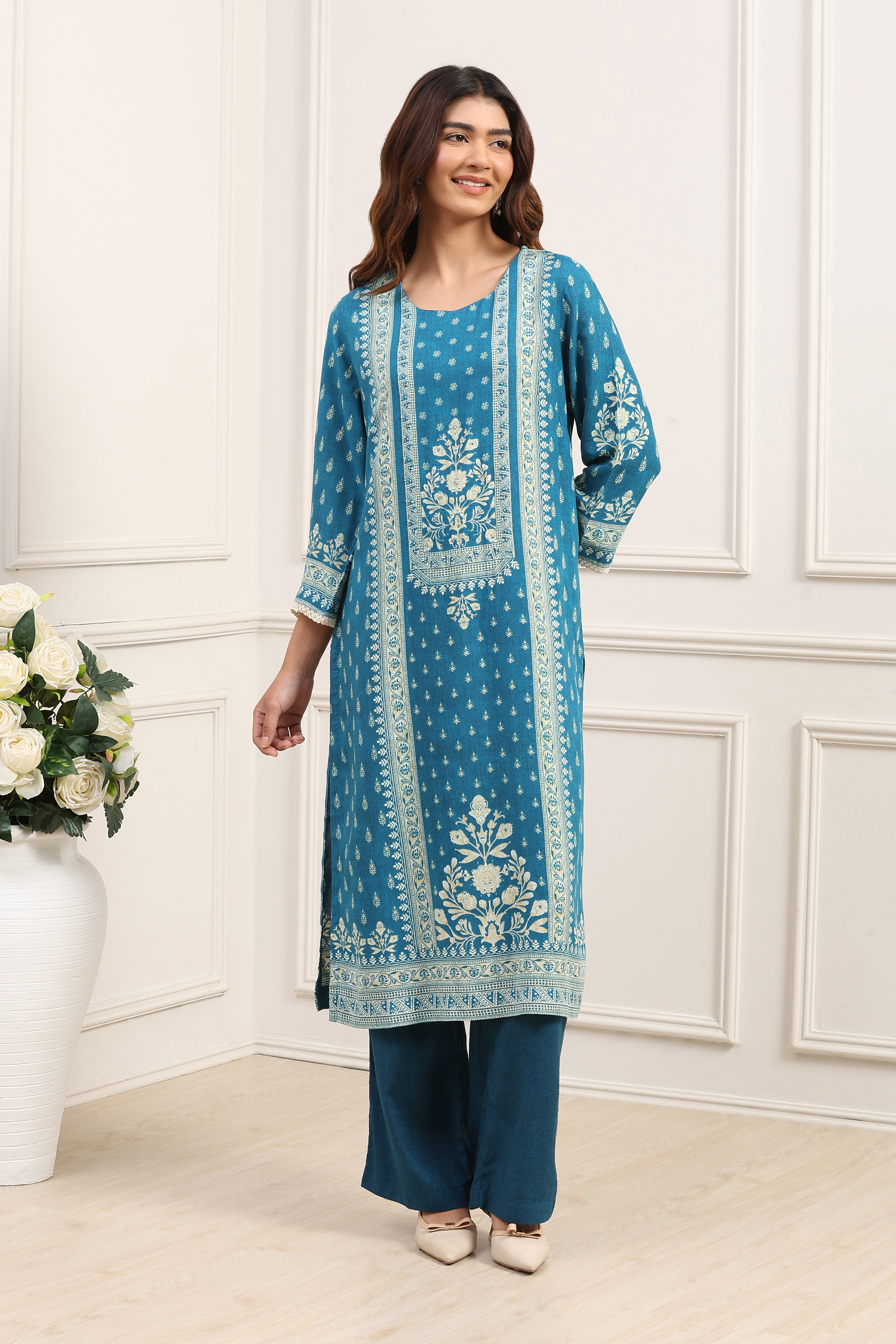 Black Viscose Rayon Ethnic Motif Printed Straight Kurta image number 5
