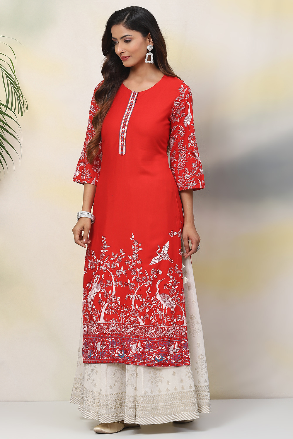 Red Straight Viscose Kurta image number 2