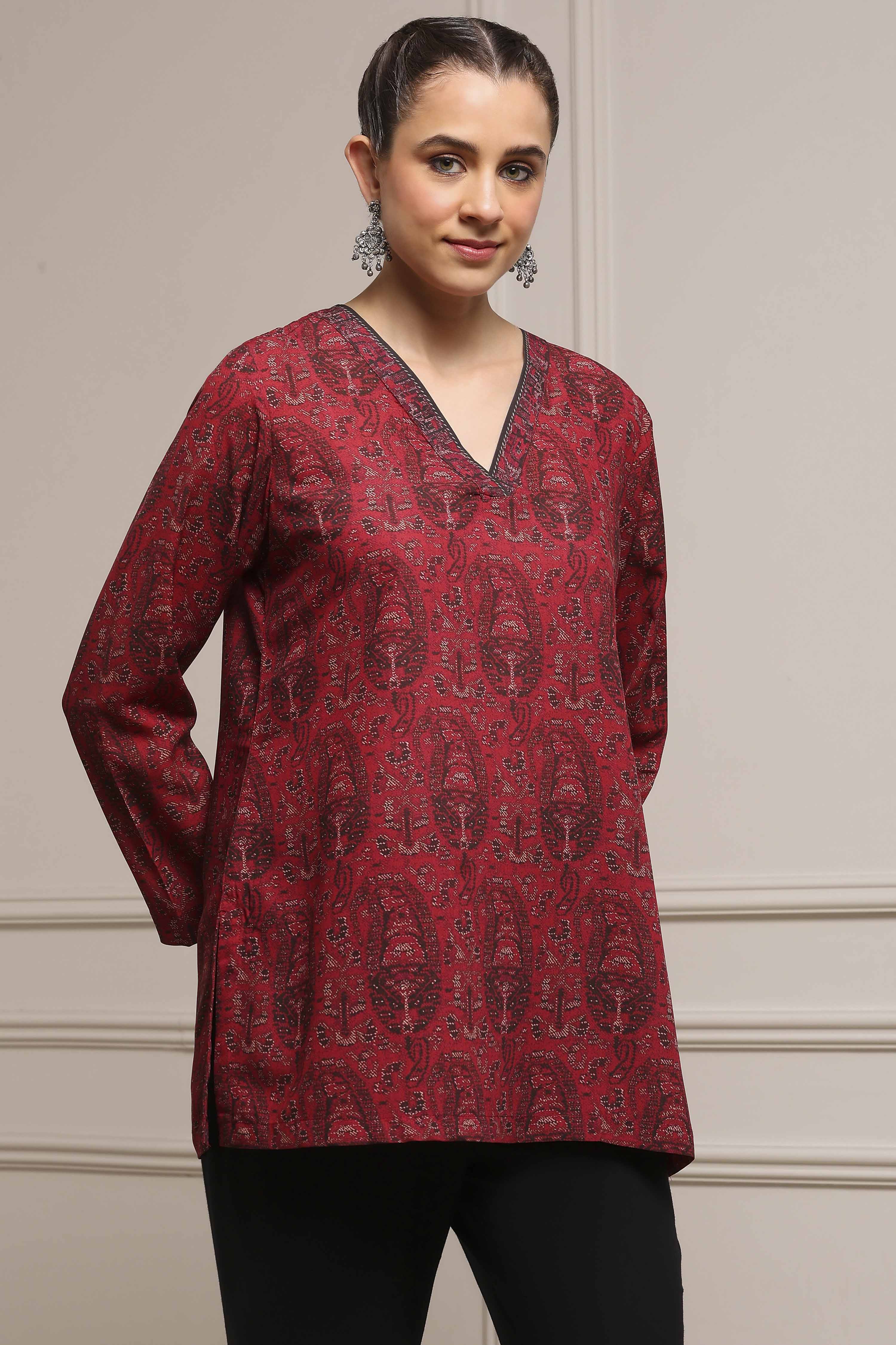 Off-White and Blue Printed Straight Short Kurta image number 4