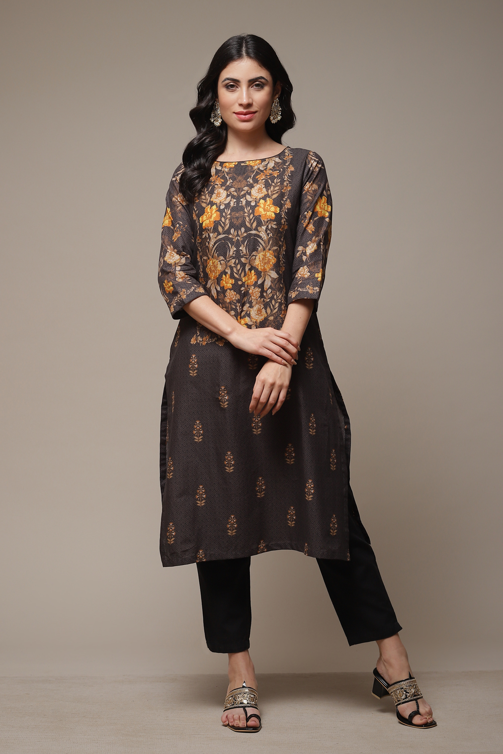 Beige Cotton Straight Printed Kurta image number 1
