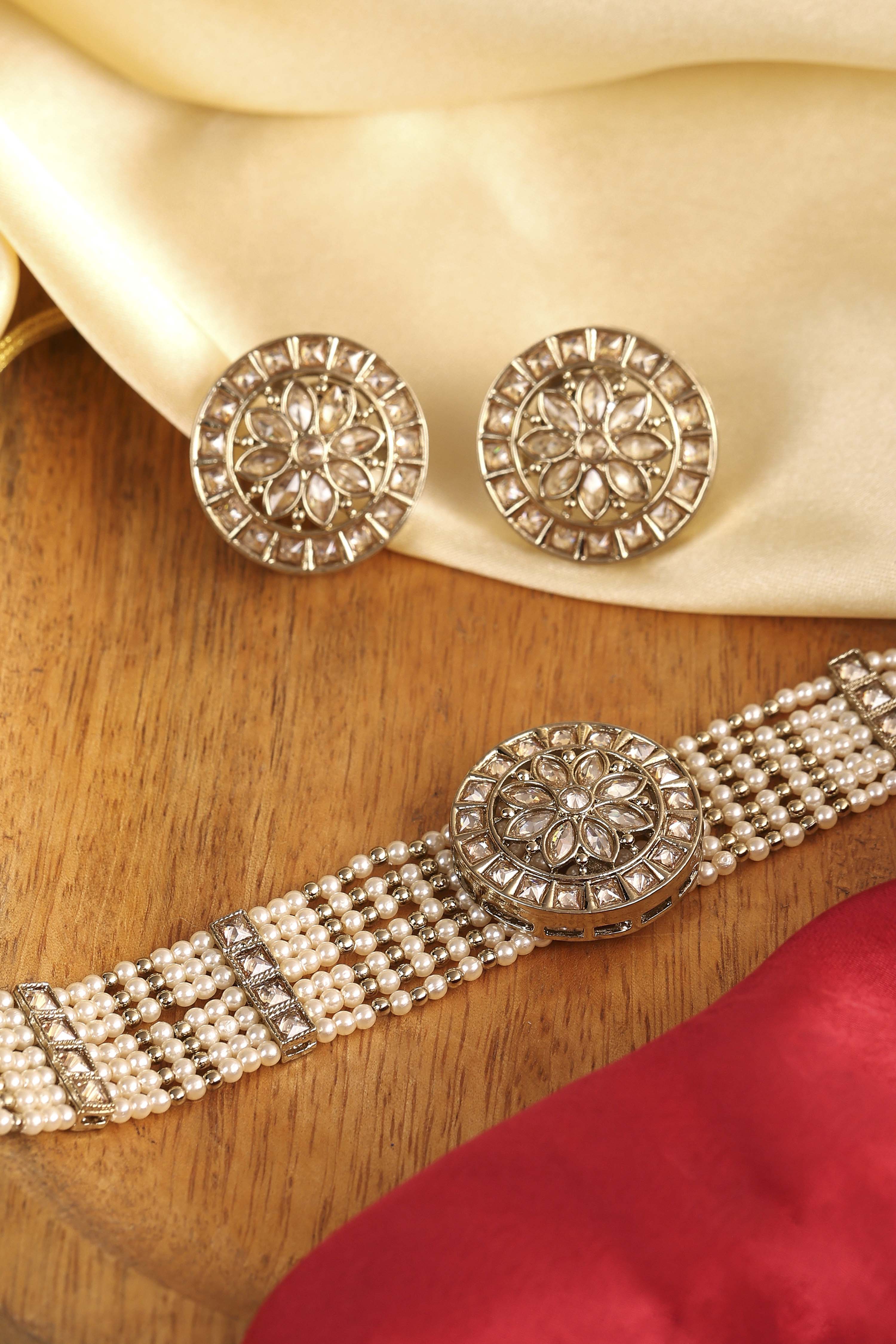 Champagne Alloy Necklace Set image number 4