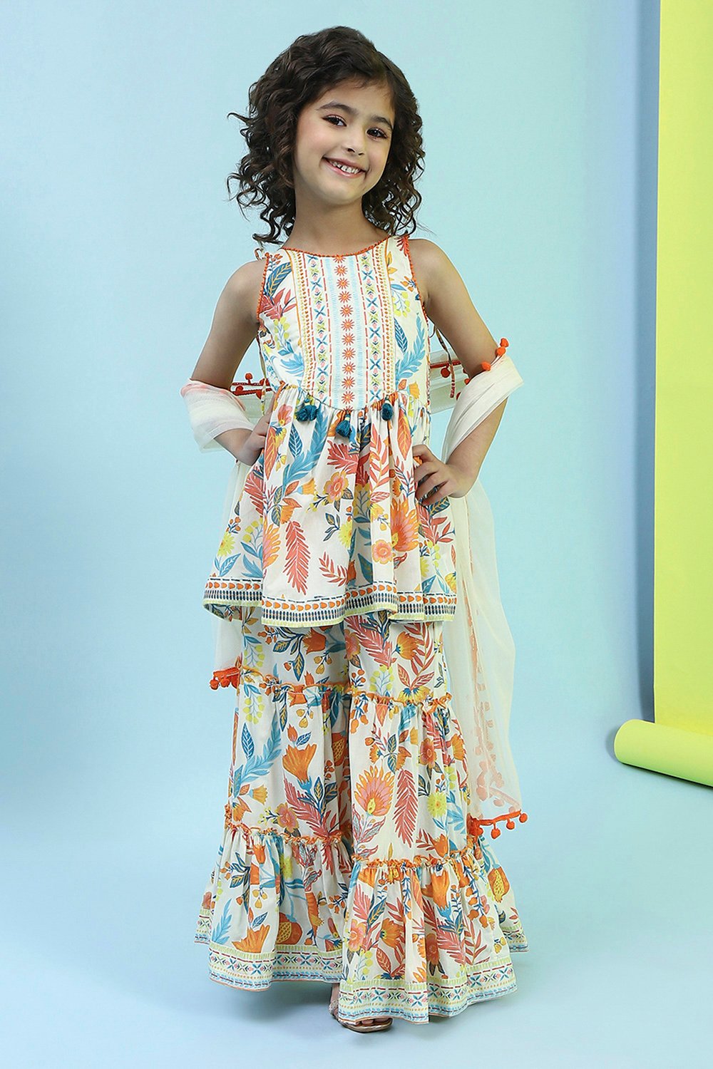 Multicolor Cotton Gathered Suit Set image number 6