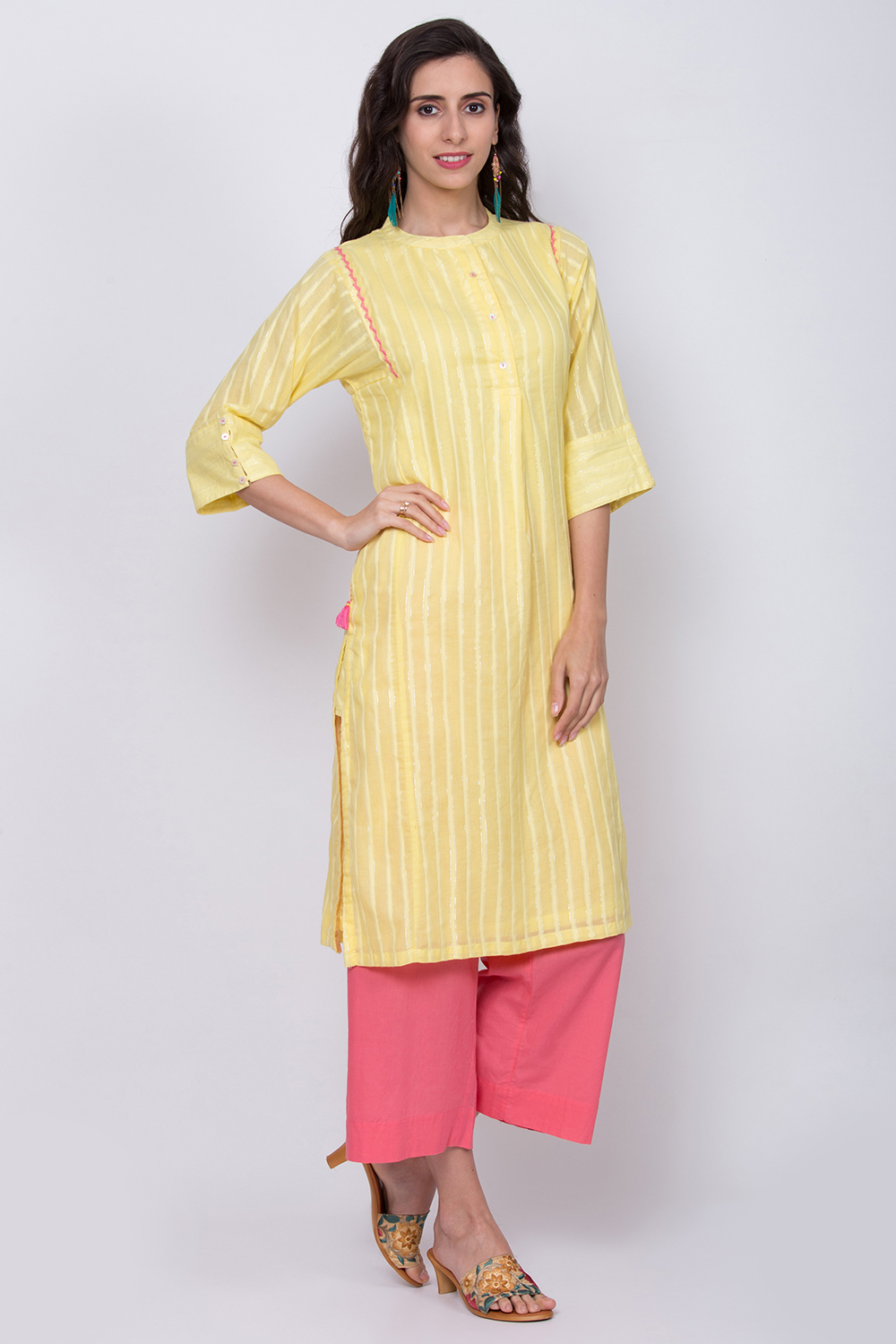 Yellow Metallic Cotton Straight Kurta image number 3