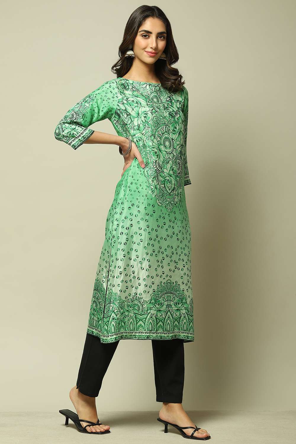 Green LIVA Straight Printed Kurta image number 5