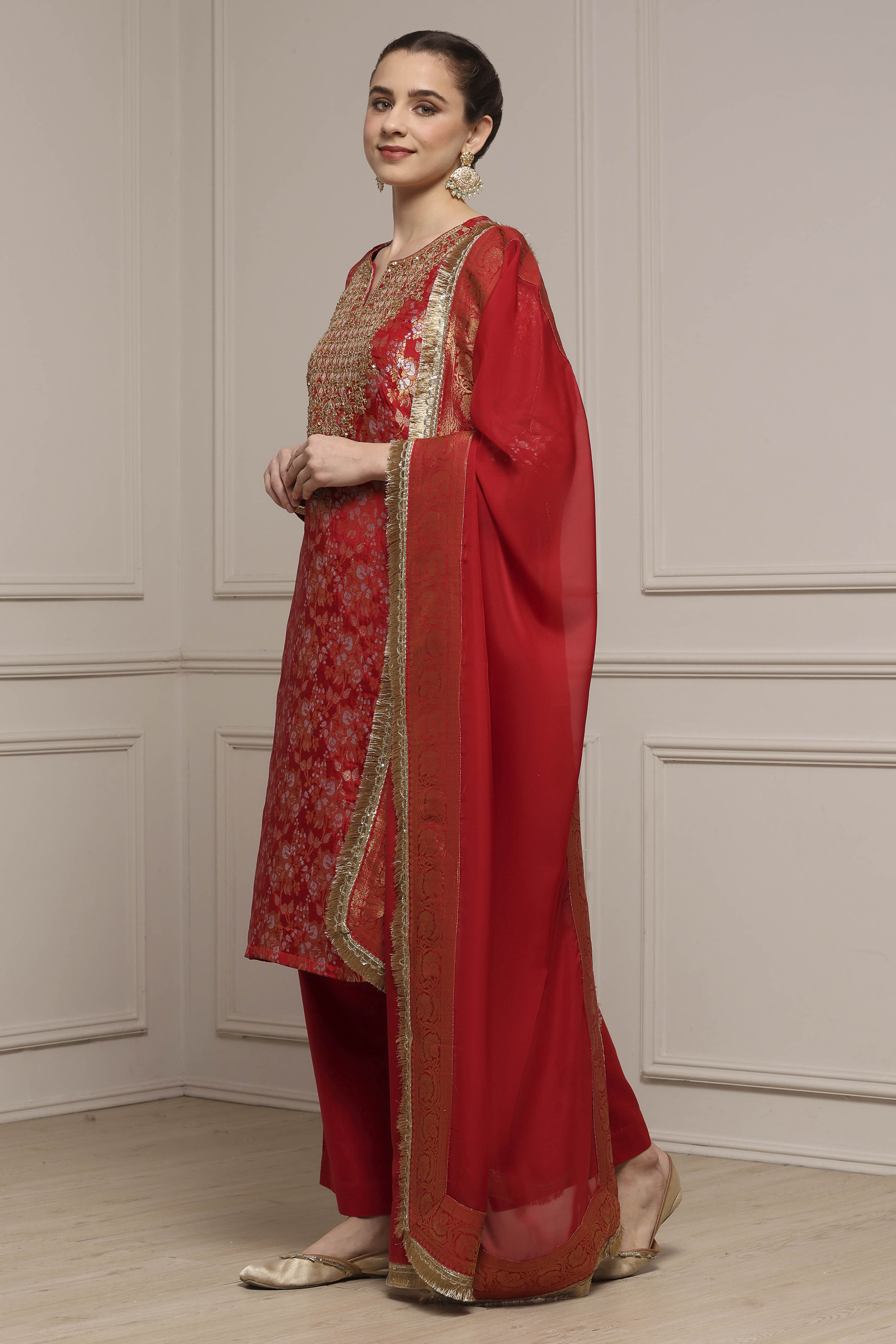 Red Viscose Rayon Straight Yarndyed Suit Set image number 3