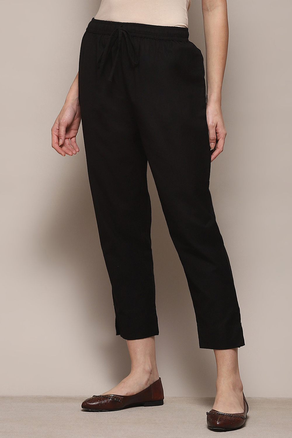 Rust Cotton Flax Slim Solid Pants image number 2