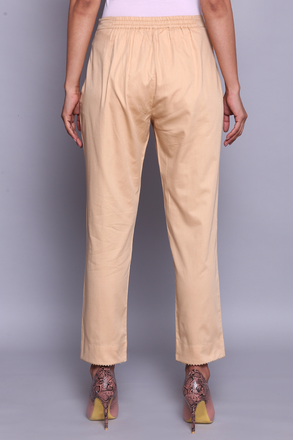 Beige Cotton Slim Pants image number 5