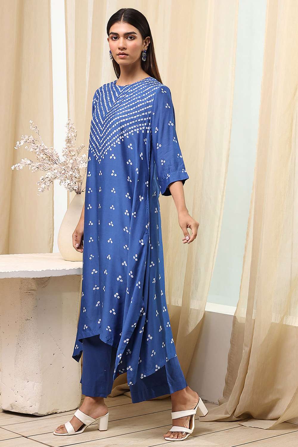 Blue Shantoon Asymmetric Suit Set image number 3