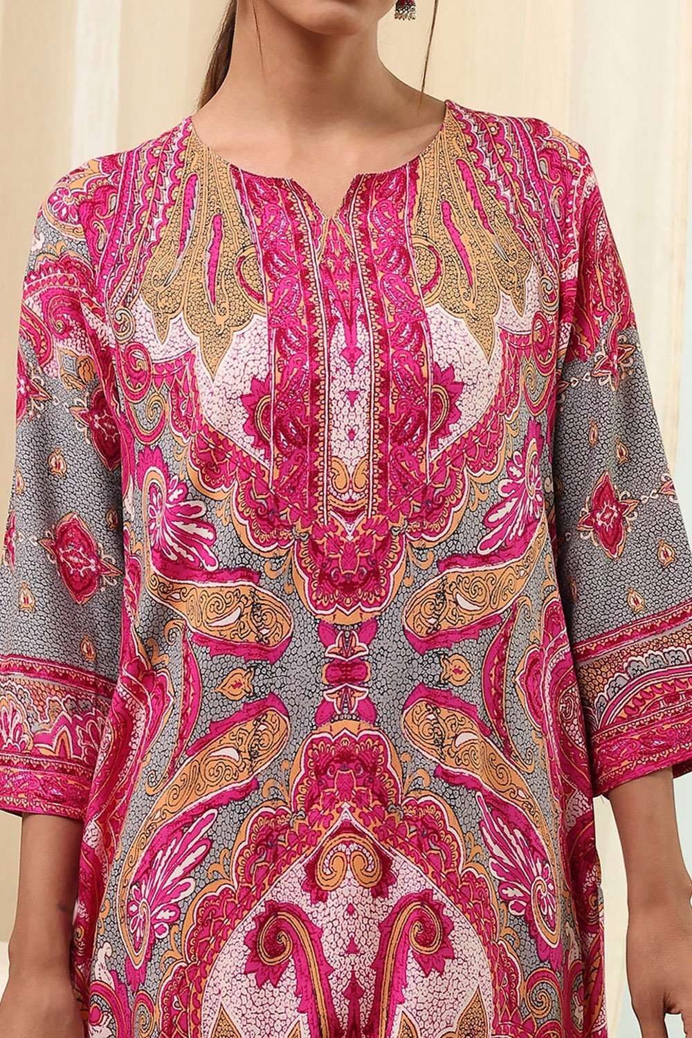 Red and Blue Printed Straight Kurta image number 1