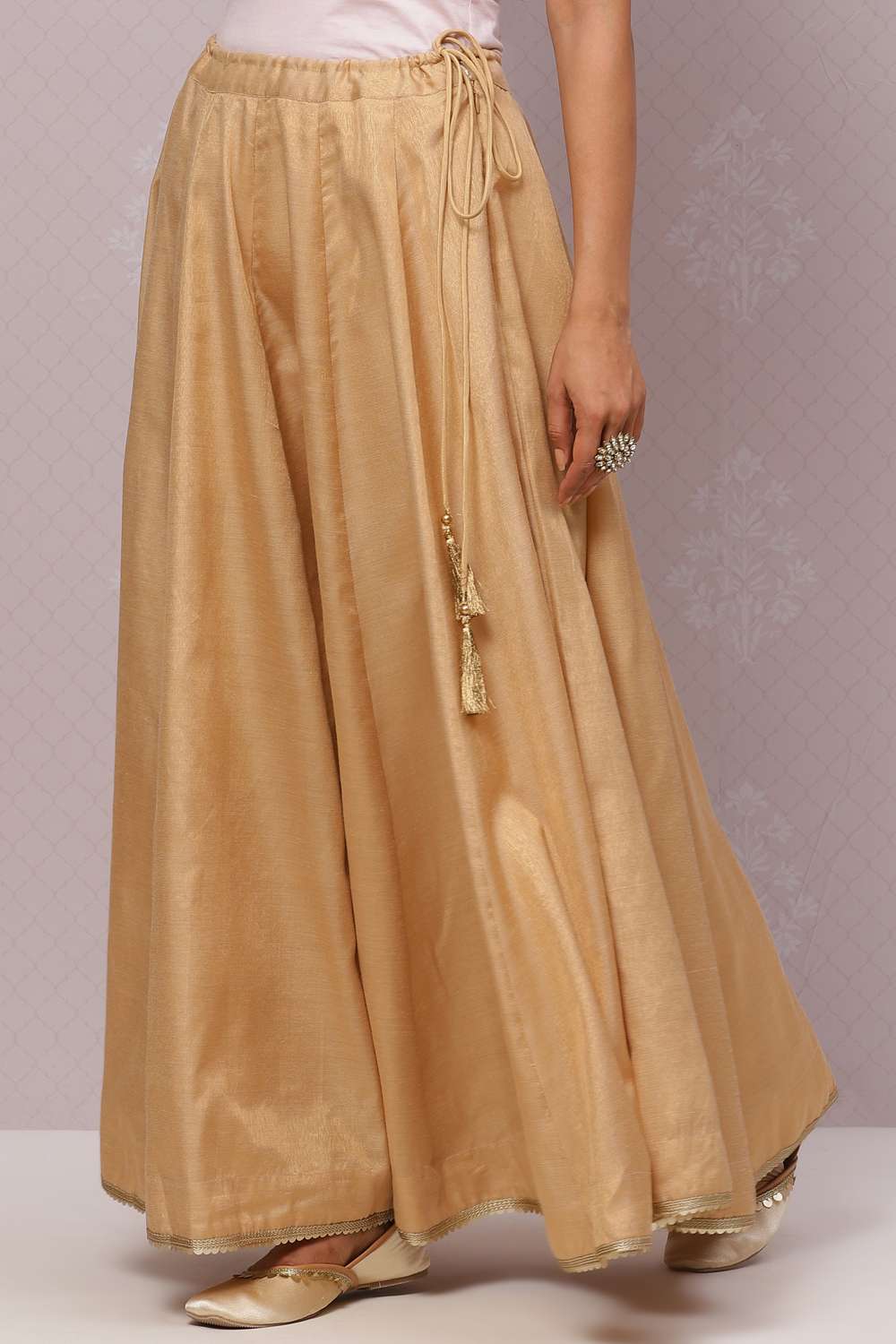 Gold Flared Metallic Cotton Skirts image number 3