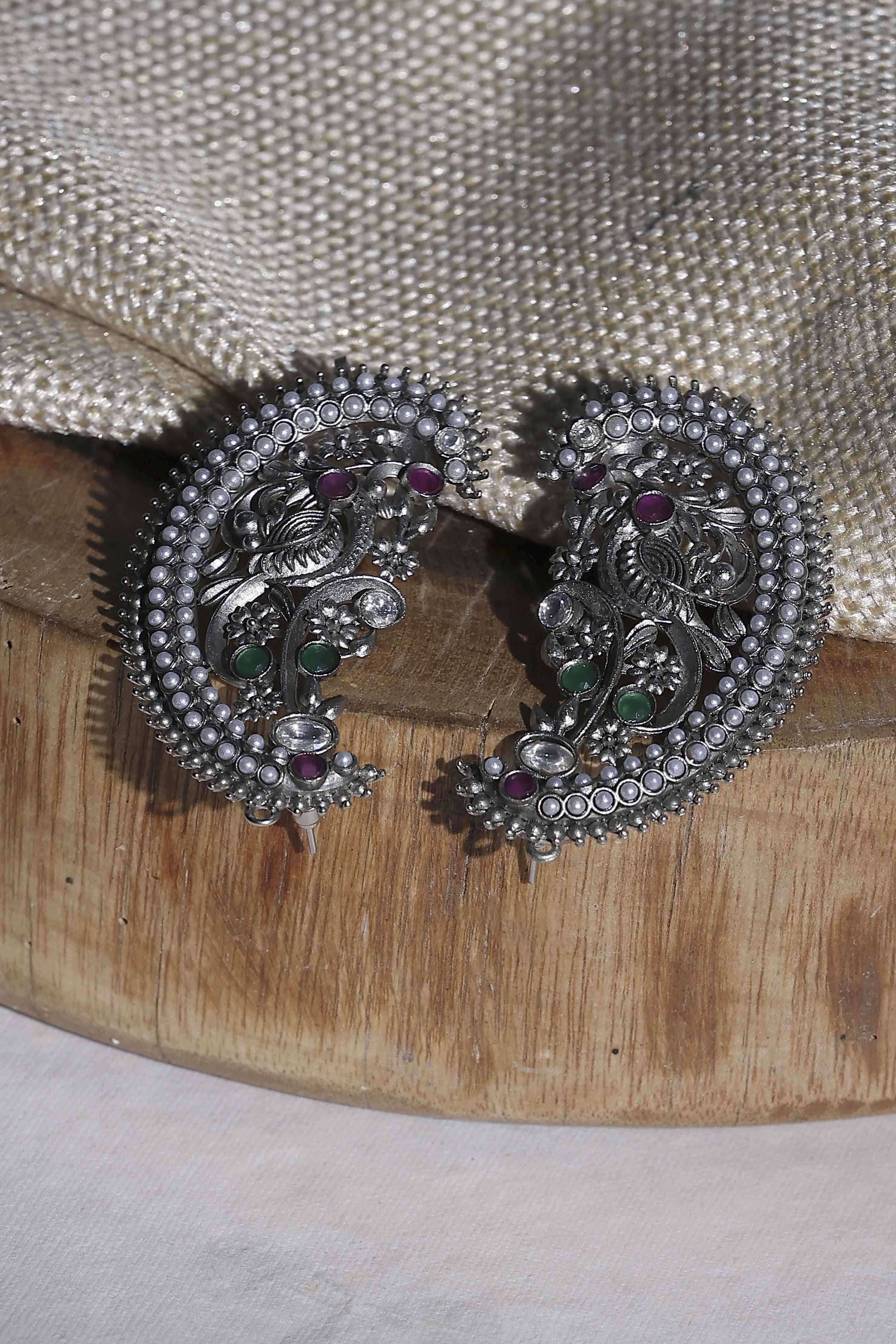 Oxidised Alloy Earcuff image number 0