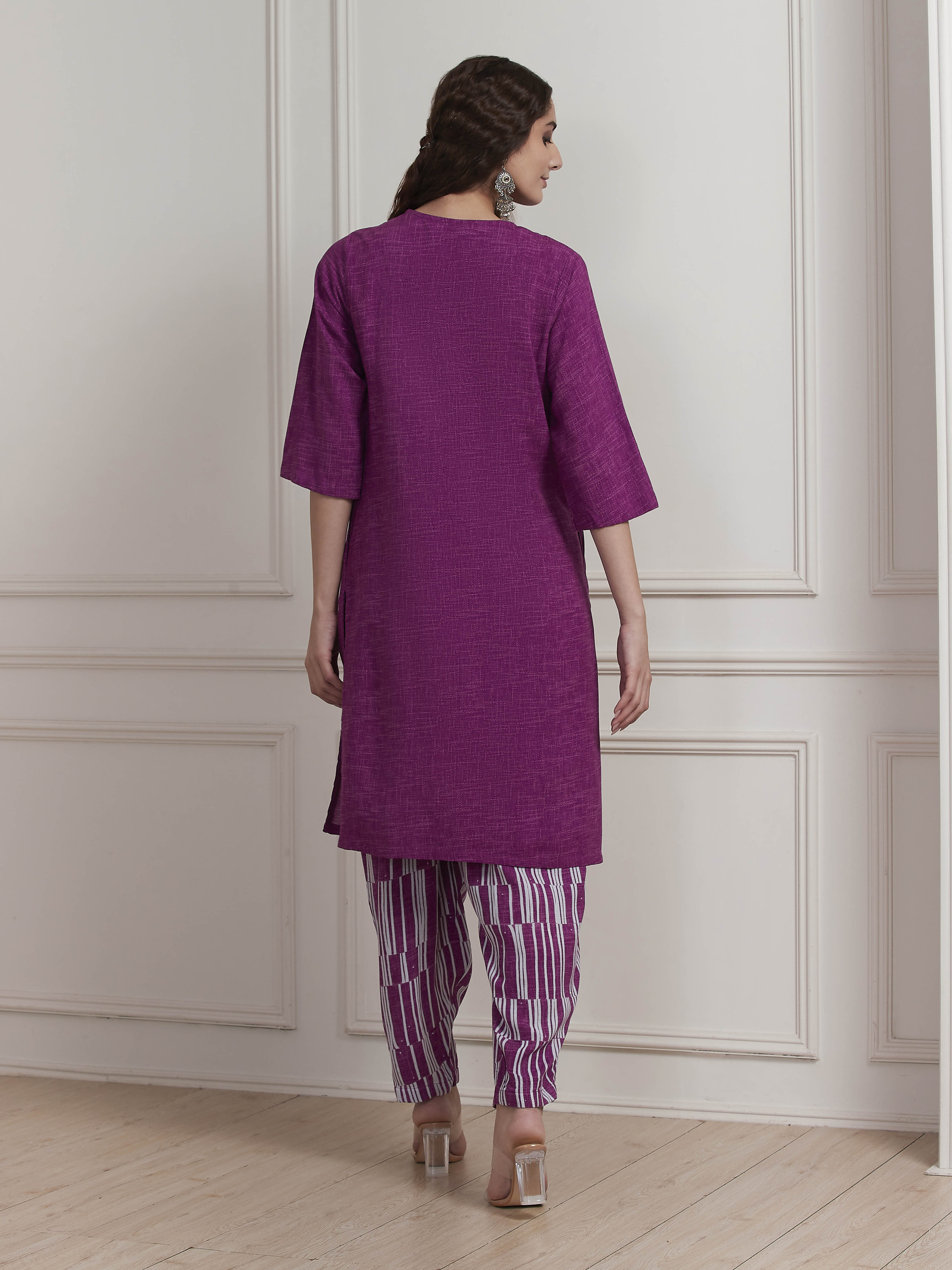 Purple Printed Straight Suit Set image number 4