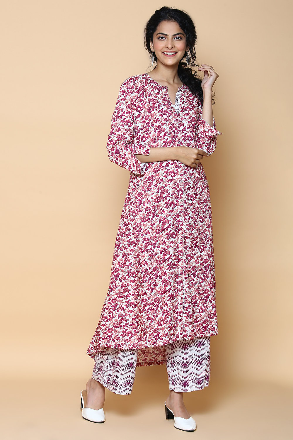 Magenta Rayon Straight Kurta Pants Set image number 2