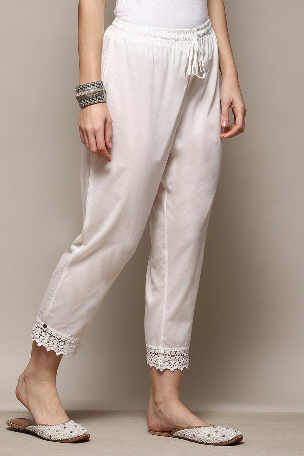 White Regular Cotton Pants image number 3