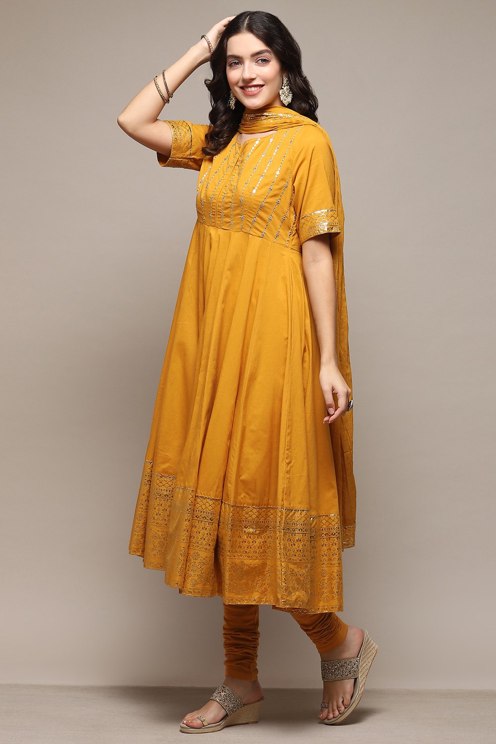 Red Cambric Anarkali Kurta Churidar Suit Set image number 4