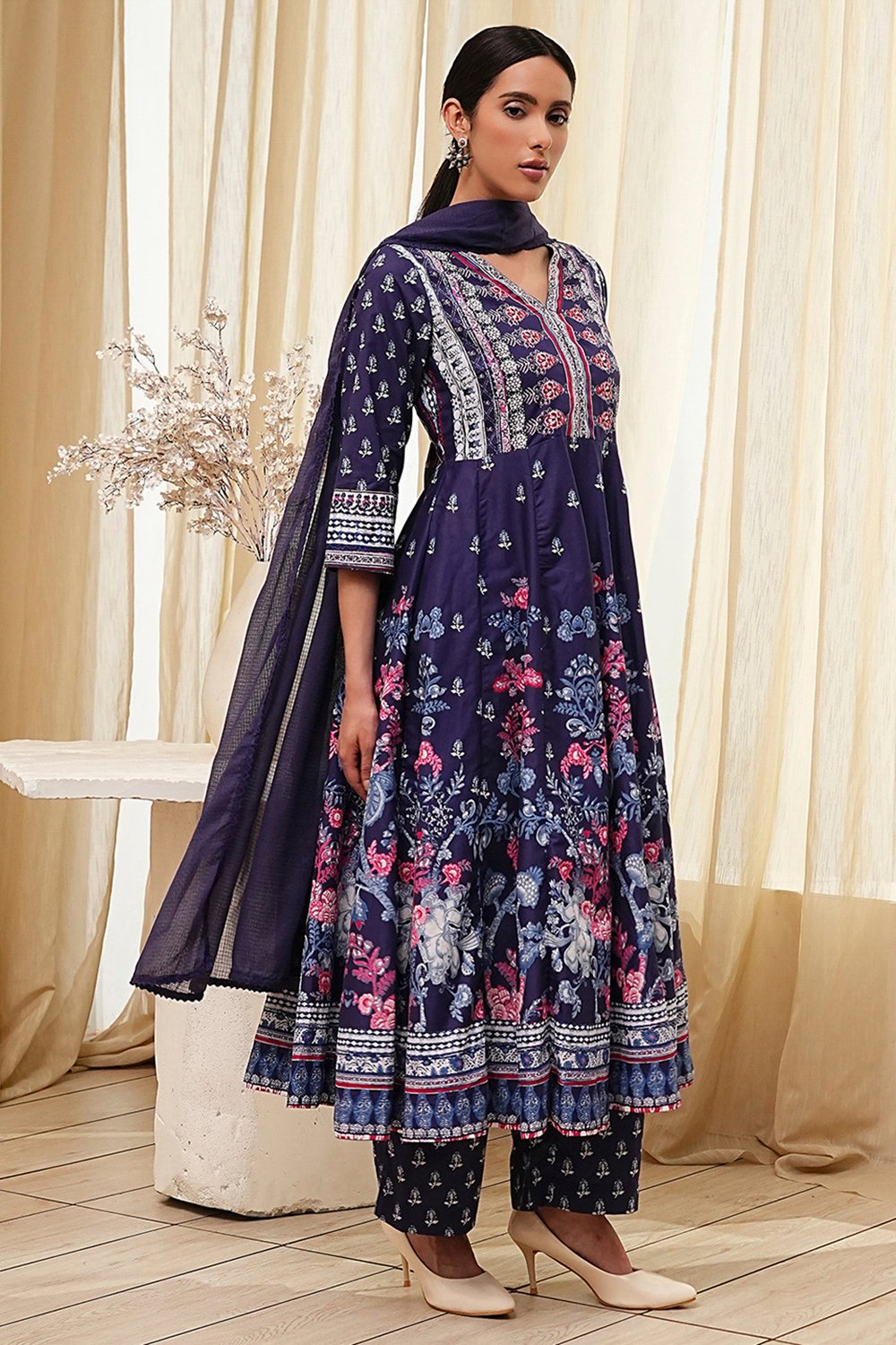 Indigo Cotton Floral Anarkali Suit Set image number 5