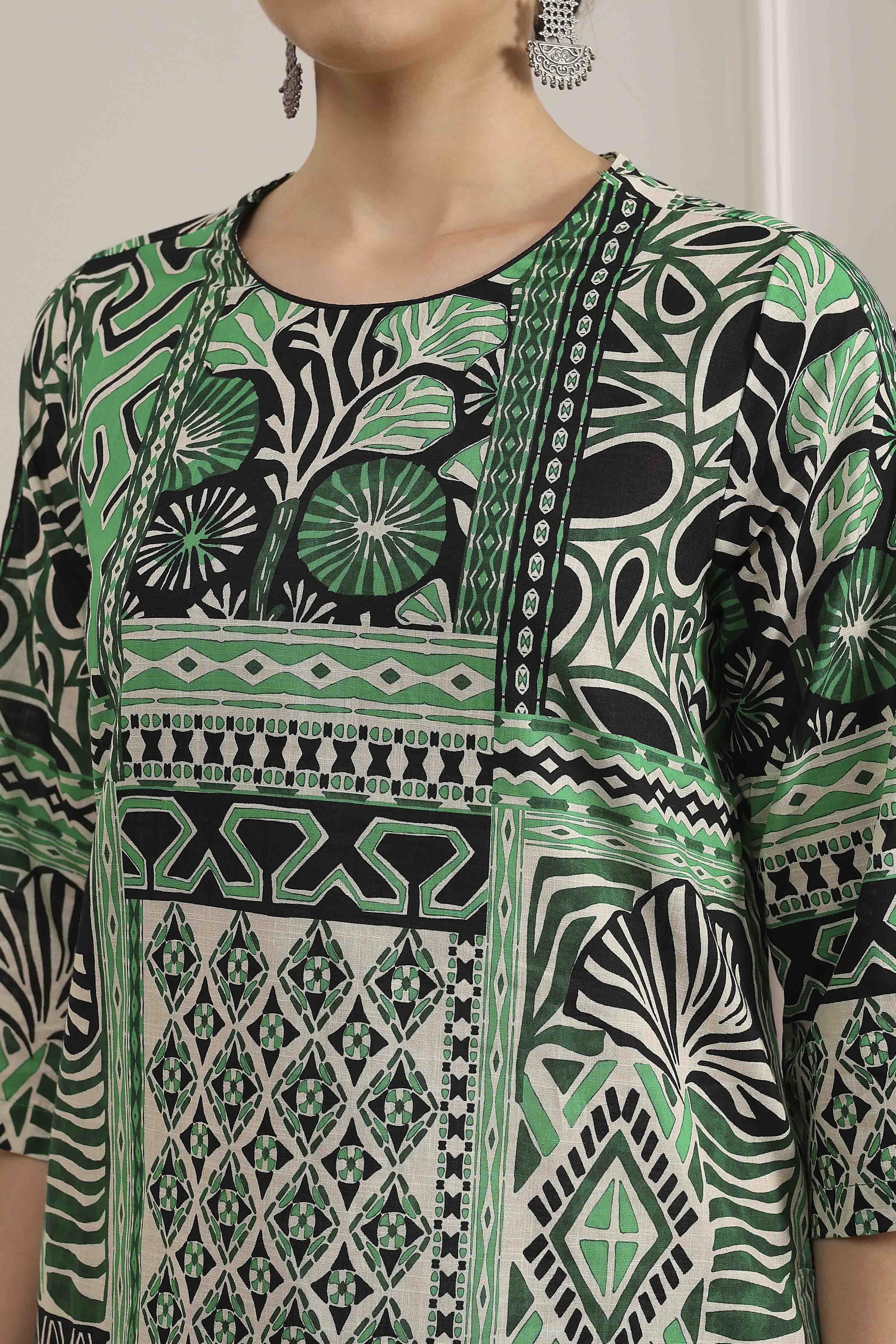 Green Cotton Printed Straight Kurta Palazzo Set image number 1