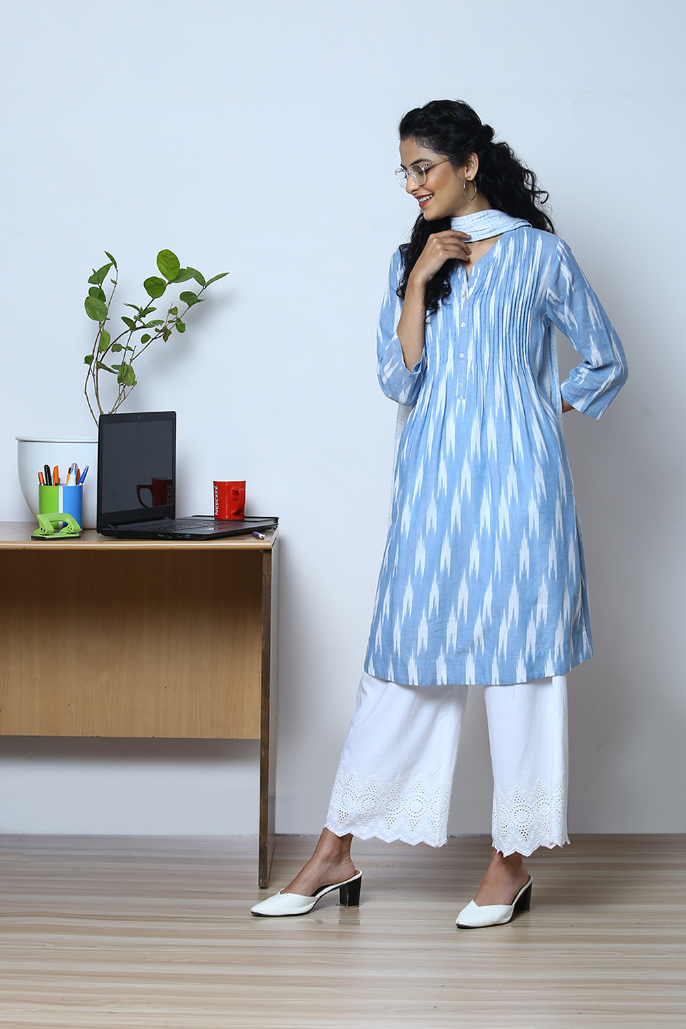 Ice Blue Cotton Straight Kurta Slim Pants Suit Set image number 6