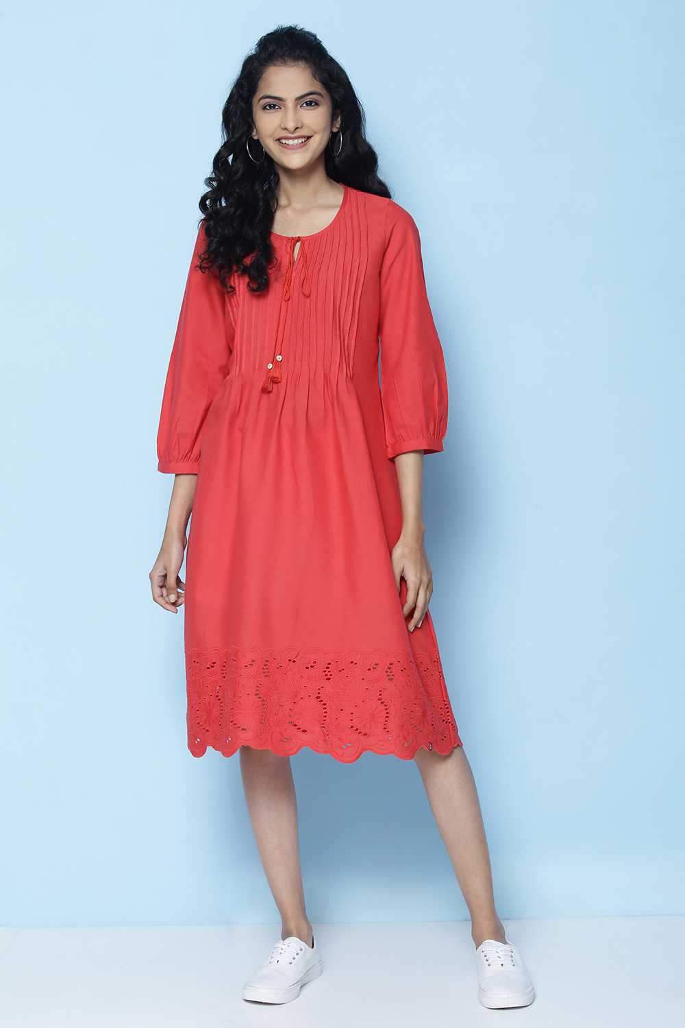 Red Cotton Flared Solid Dress image number 2