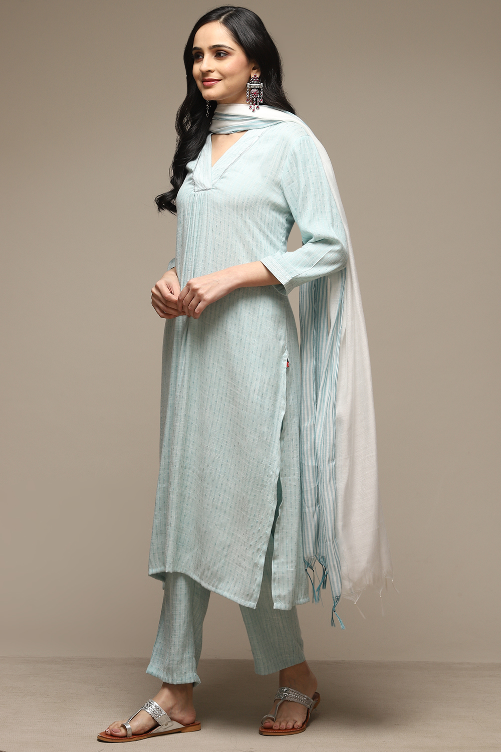 Blue Viscose Straight Kurta Pants Suit Set image number 5