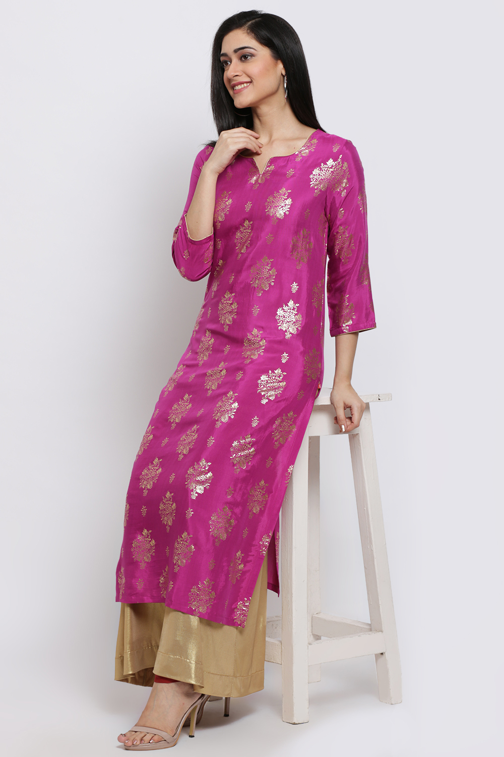 Magenta Viscose Straight Printed Kurta image number 2