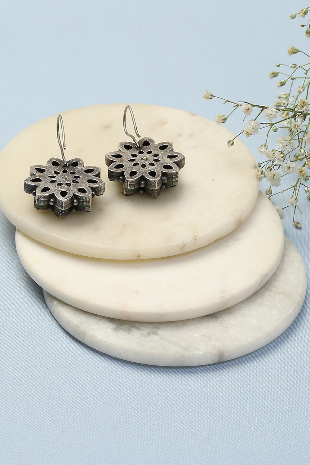 Oxidised Green Brass Earrings image number 2