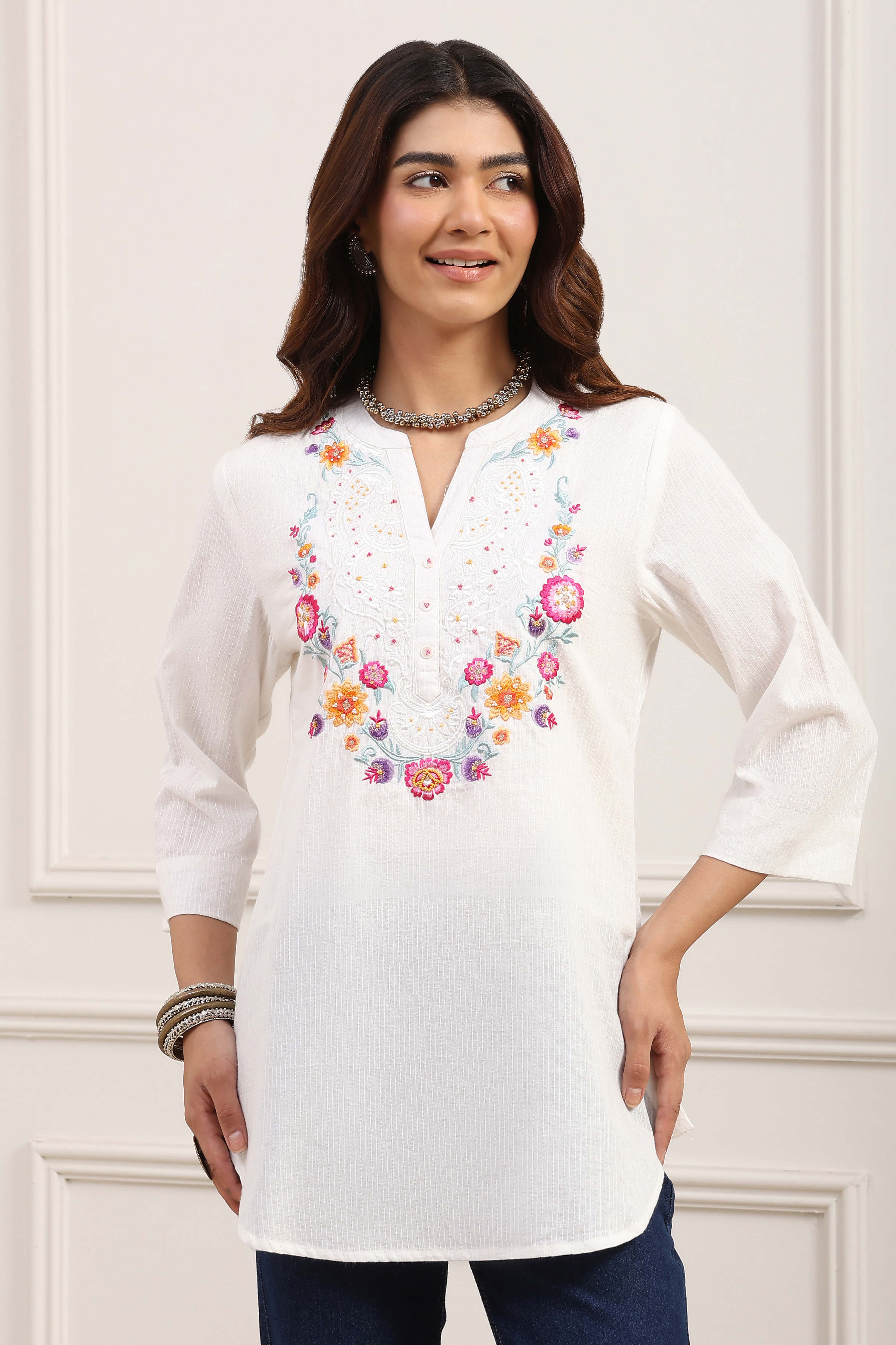 White Cotton Straight Top image number 5