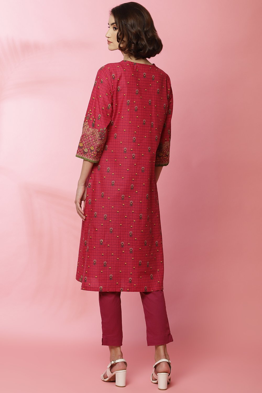 Fuchsia Cotton Straight Suit With Reversible Dupatta image number 8